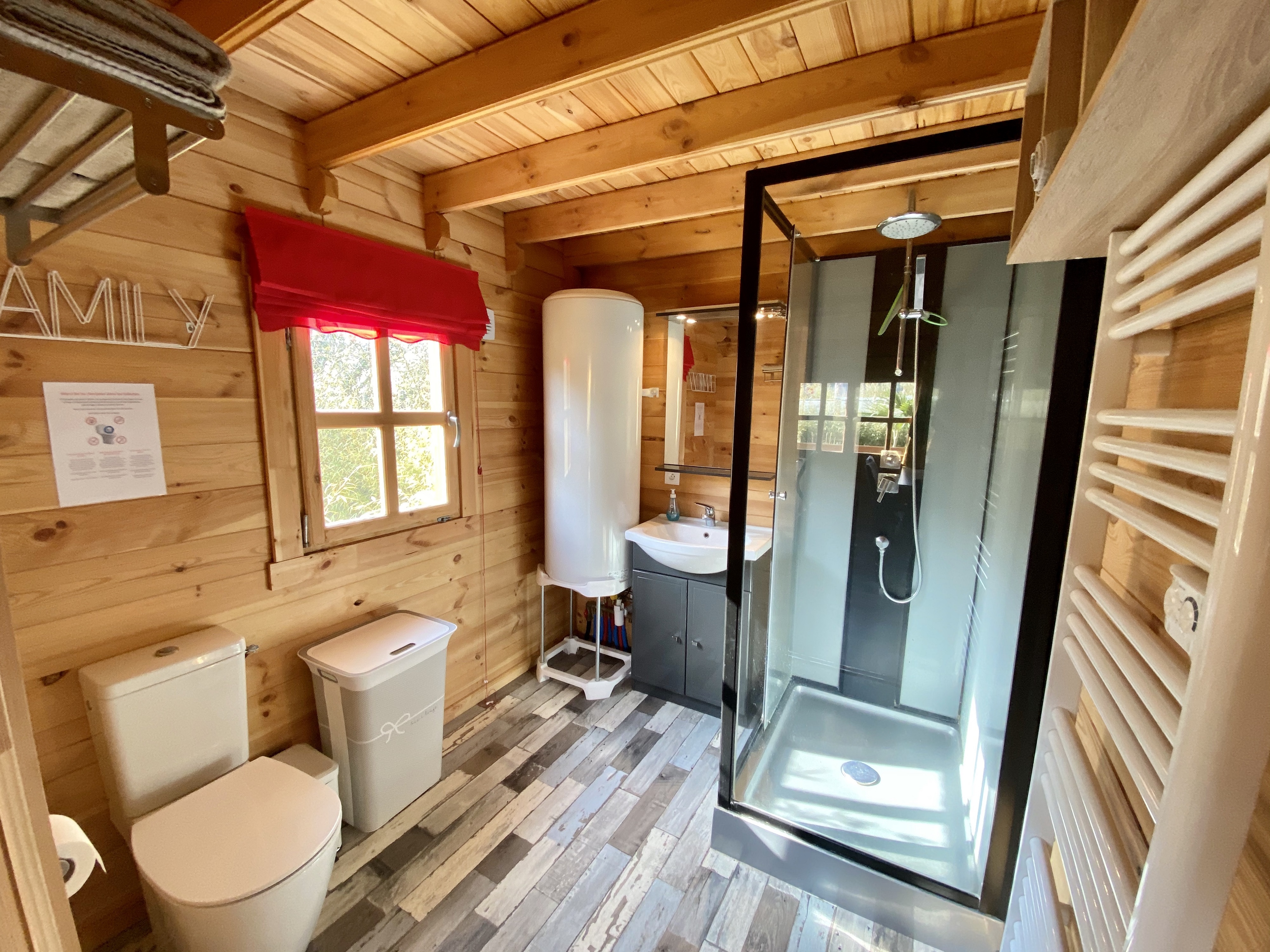 Le Cottage avec spa PRIVATIF n°1 — Chalet avec spa à Côtes-d'Armor à Ploufragan — salle de bain