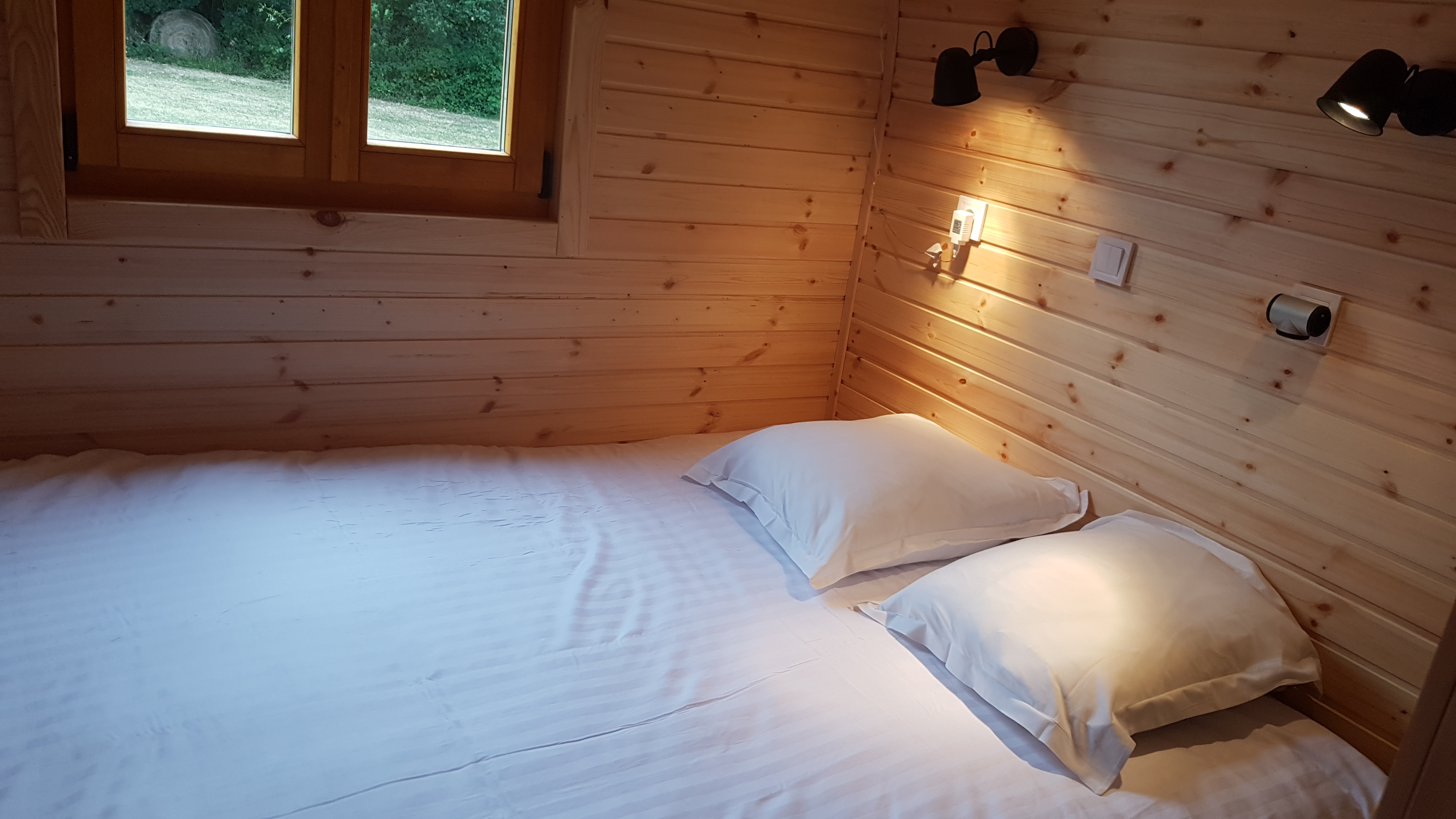 Tiny House Magnaut — Séjour cocooning avec spa à Gers à Riguepeu — chambre