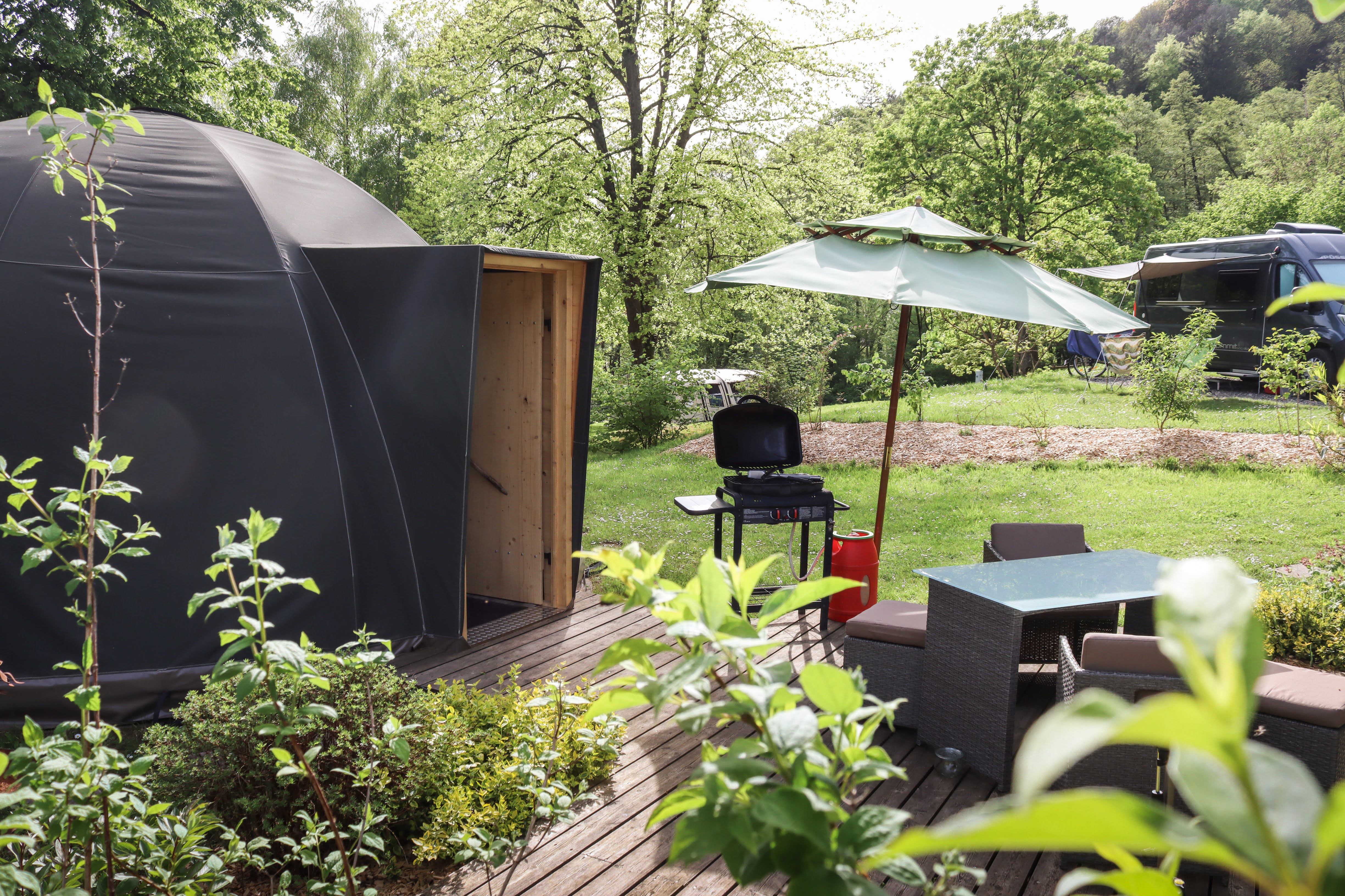 Vivez l'expérience unique du Wigwam Camille en Alsace à Niederbronn-Les-Bains — vue intérieure