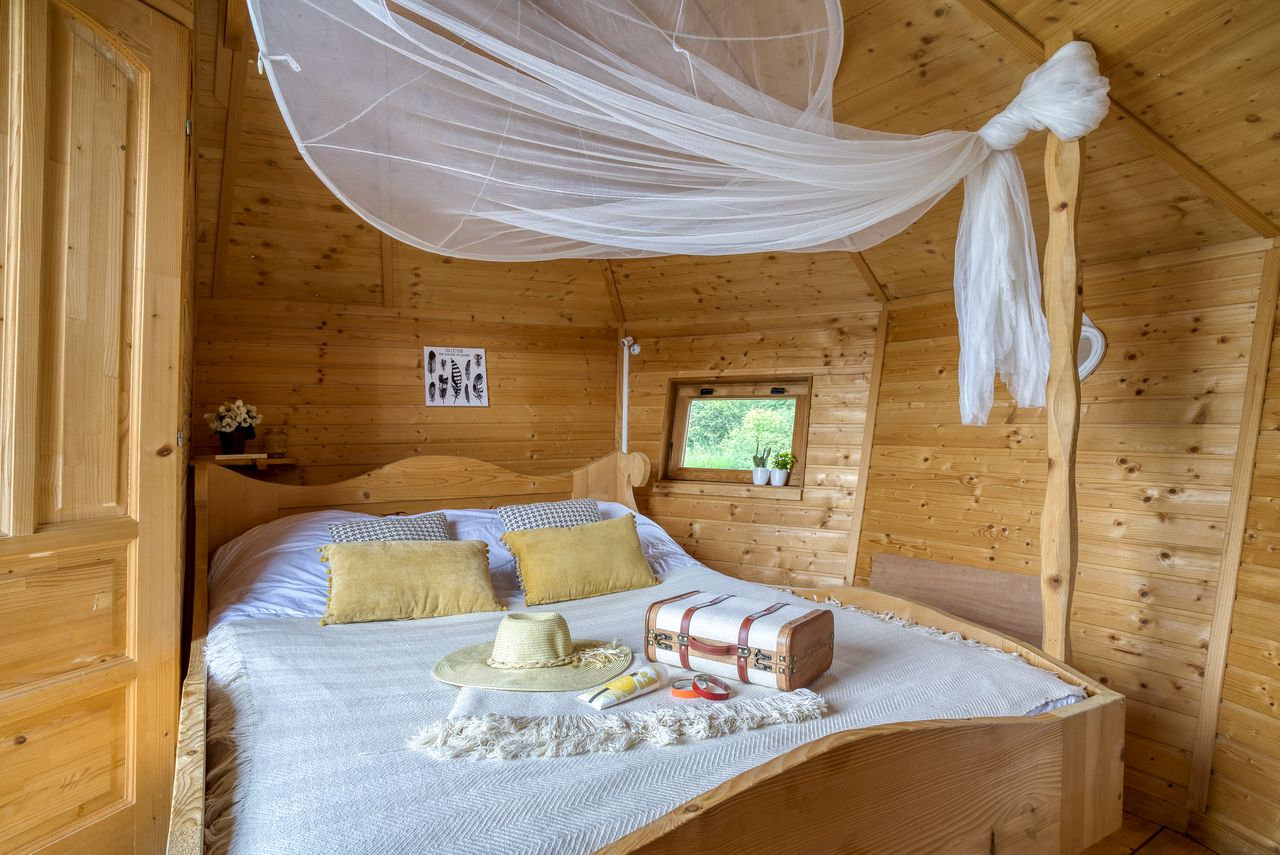 Cabane Duo flottante Bora : une évasion sur l'eau en Poitou-Charentes à Pressac — espace de vie