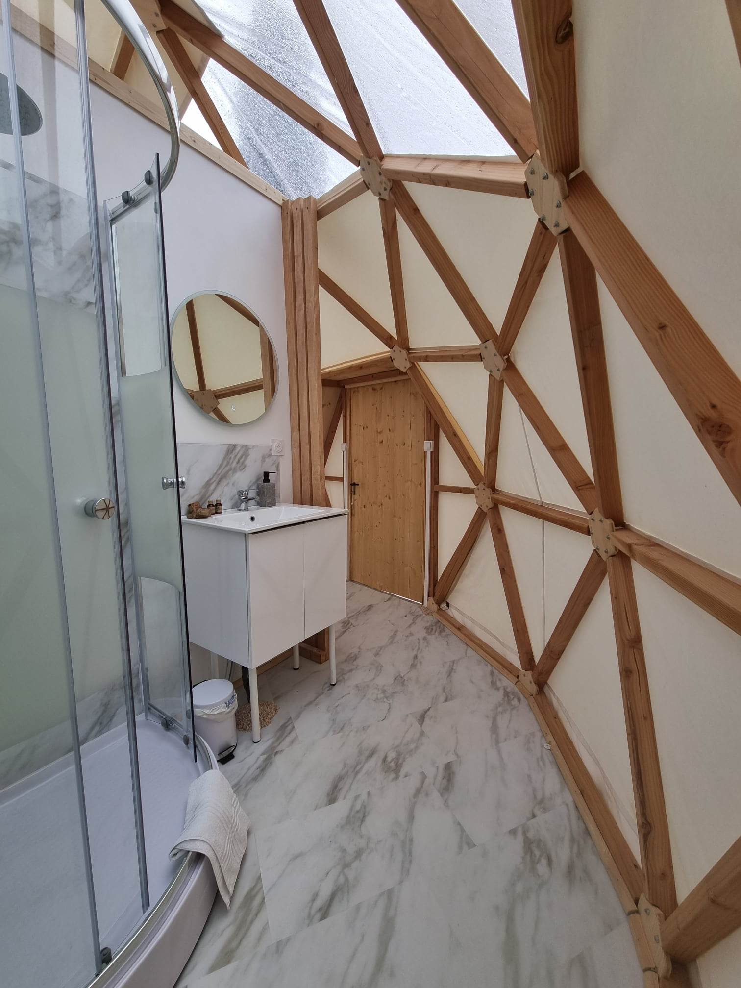 L'Igloo & Spa — Séjour unique en igloo à Haute-Saône à Andelarrot — chambre