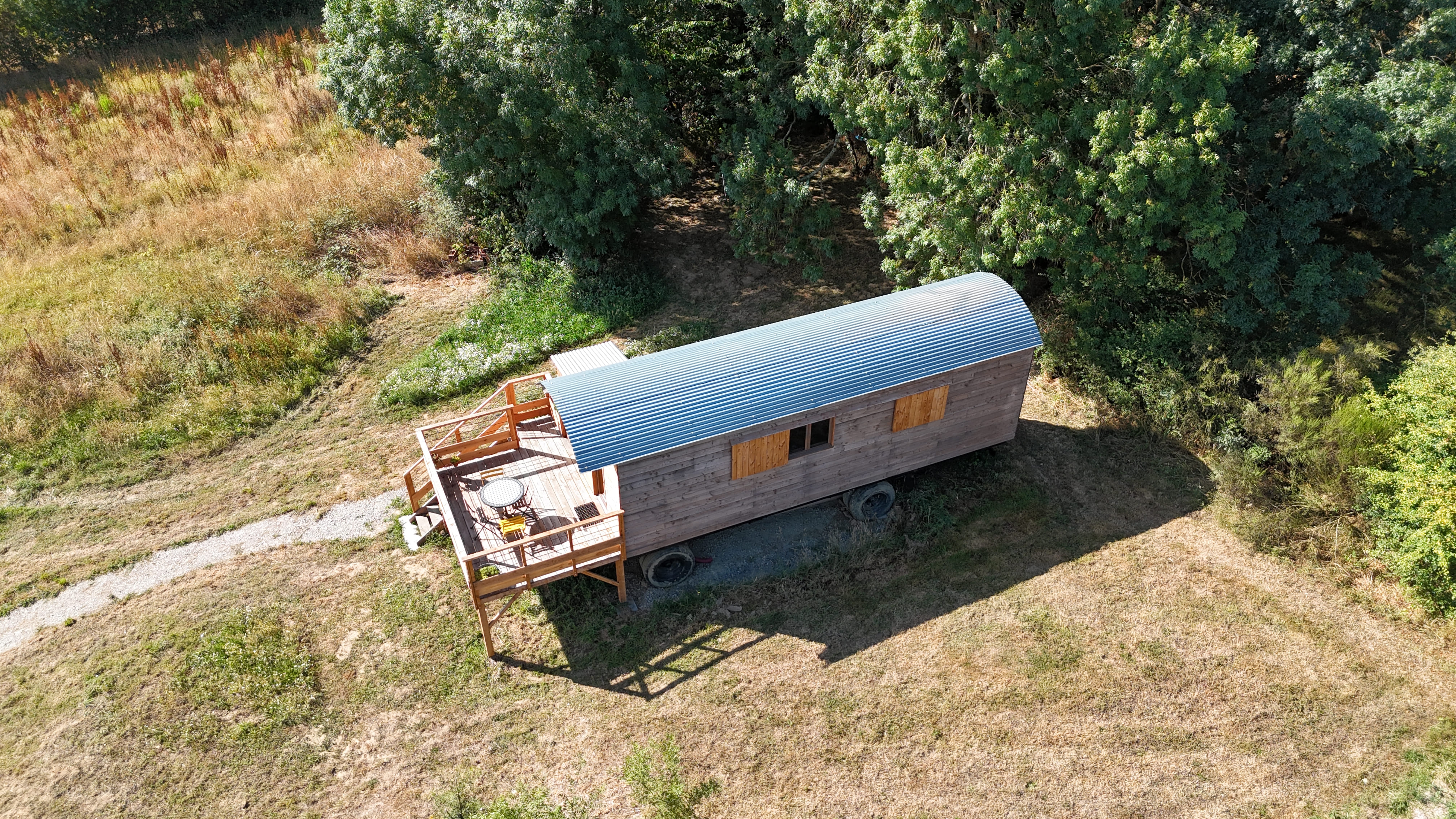 La grande roulotte de Pitoué : une échappée en Pays de la Loire à Campbon — salle de bain