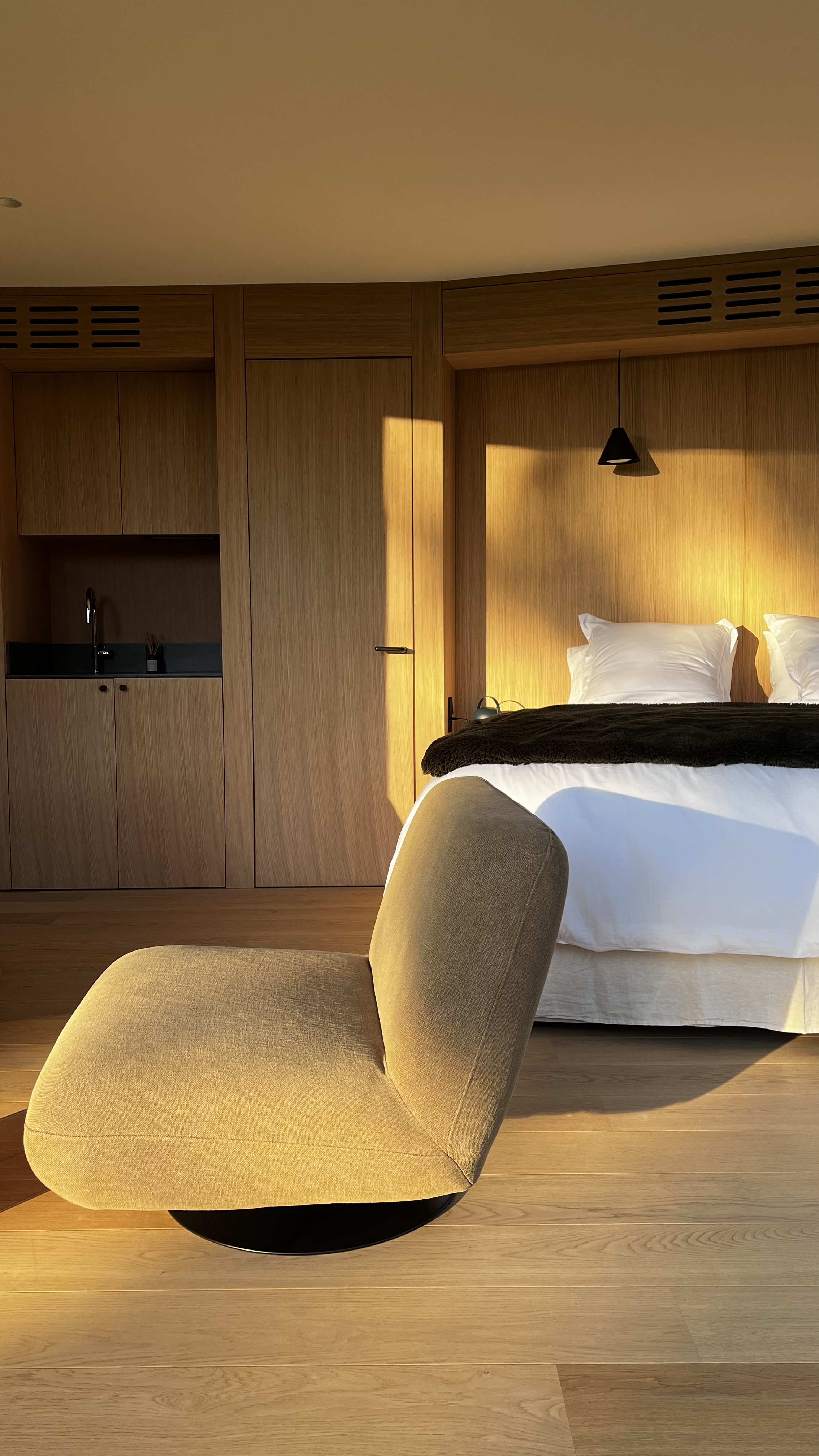 Lumi-pod du Haras de Castellane — Cabane design avec vue panoramique à Vaucluse à Fontaine-de-Vaucluse — vue depuis la terrasse