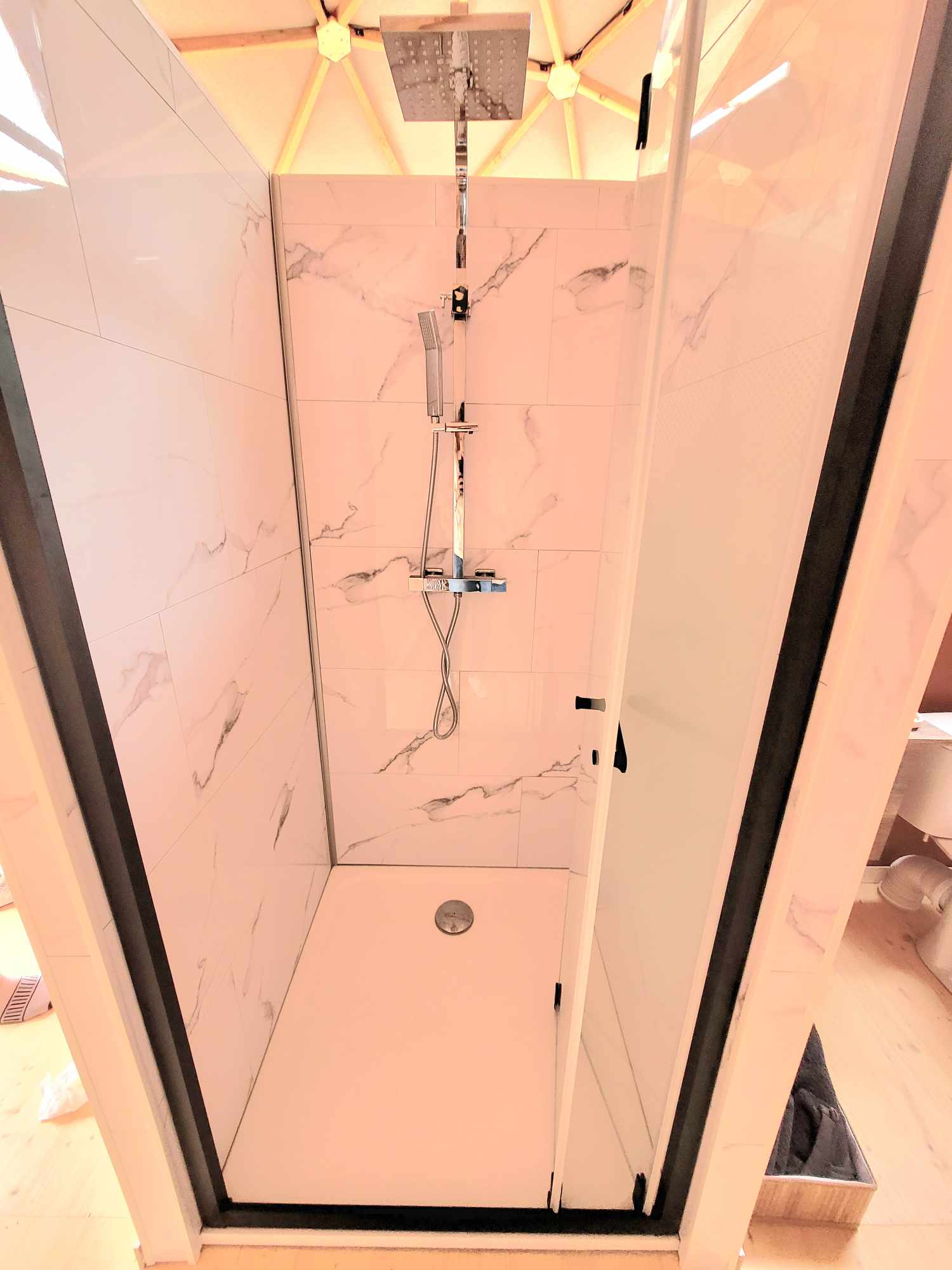 Infinie Bulle & Spa — Dôme avec Spa privatif à Somme à Amiens — vue depuis la terrasse