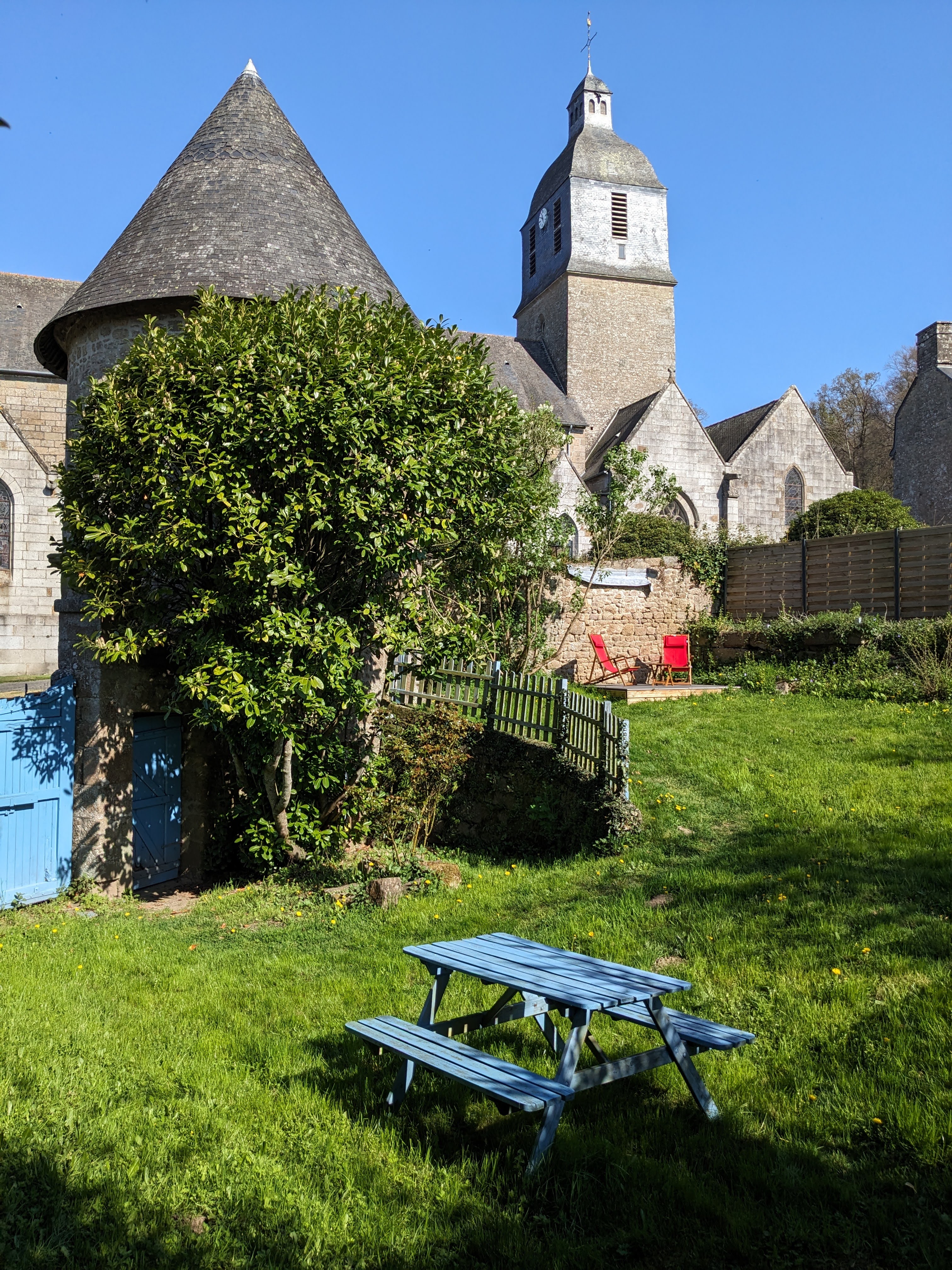 La tour médiévale du Château de la Carrée — Séjour romantique en Bretagne à Saint-Germain-en-Coglès — chambre