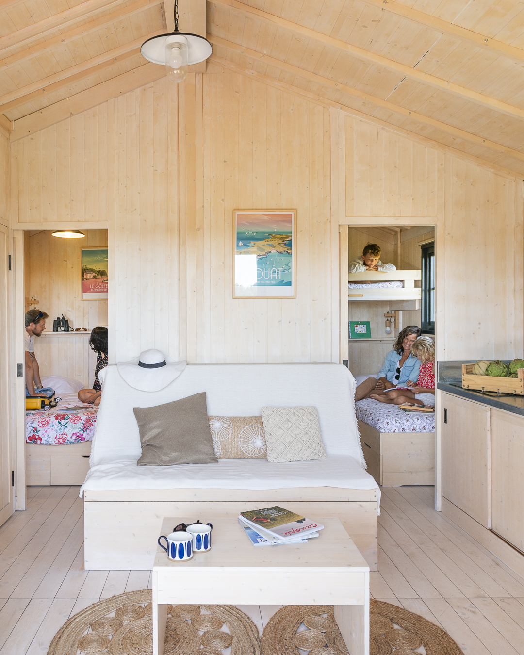 Évasion en cabane sur pilotis en Bretagne à Ploemel — espace de vie