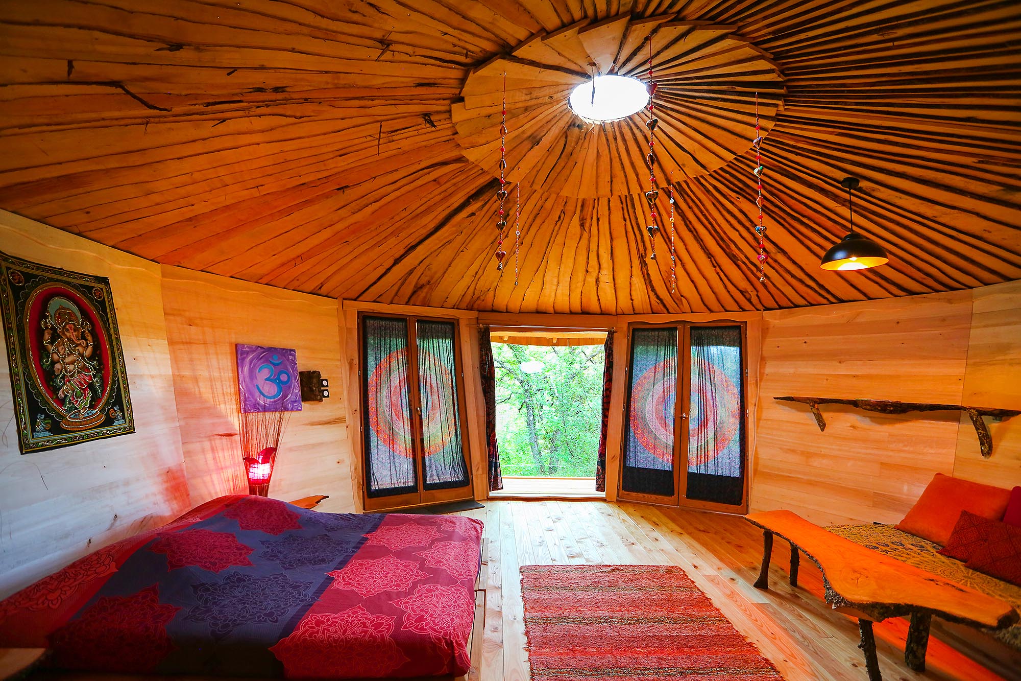 Cabane Couleurs Indiennes — Évasion romantique avec spa à Souleyourt à Souleyourt — vue depuis la terrasse