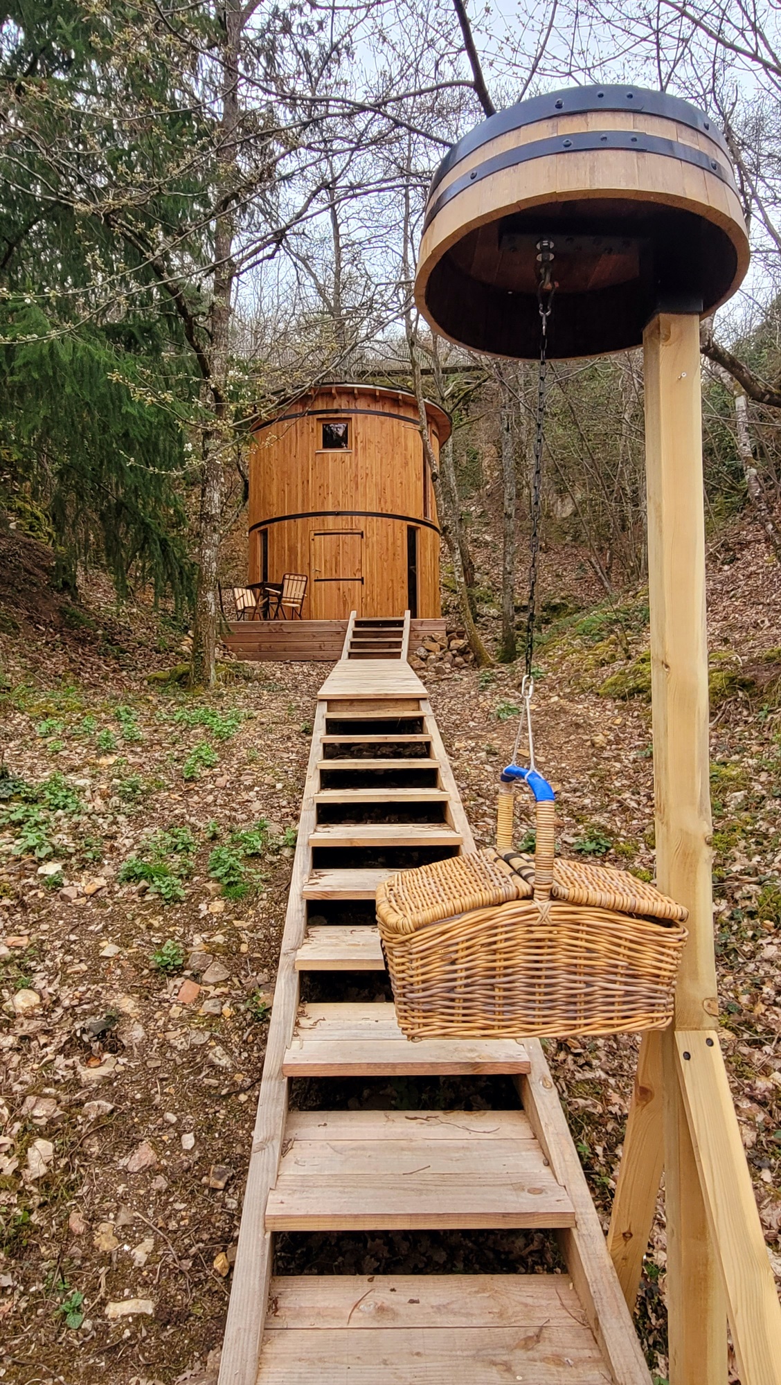 Cabane Le To-no : une évasion en pleine nature à Quincié En Beaujolais — espace de vie