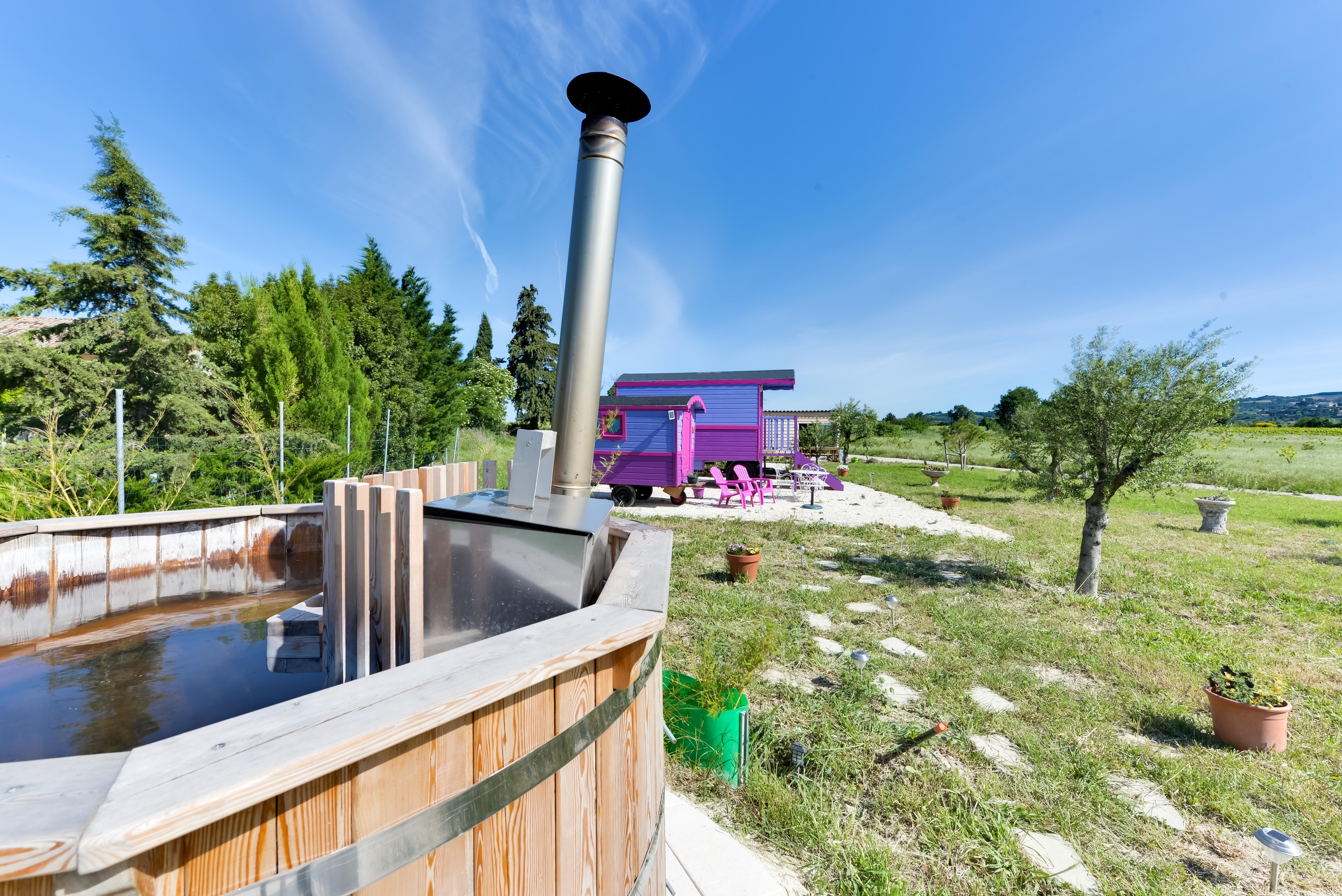 Roulotte Lavande : un voyage sensoriel en Provence
