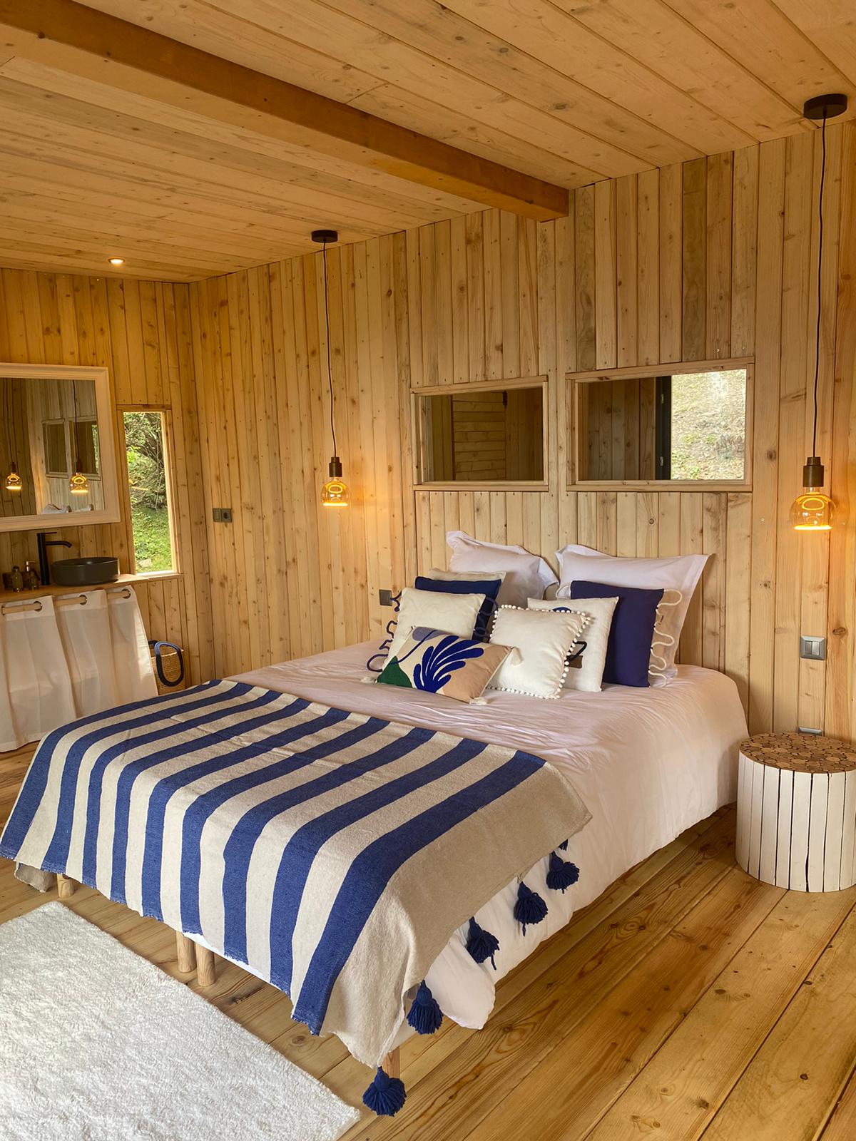 Cabane l'Albitru : une évasion en pleine nature corse à Poggio-Marinaccio — vue intérieure