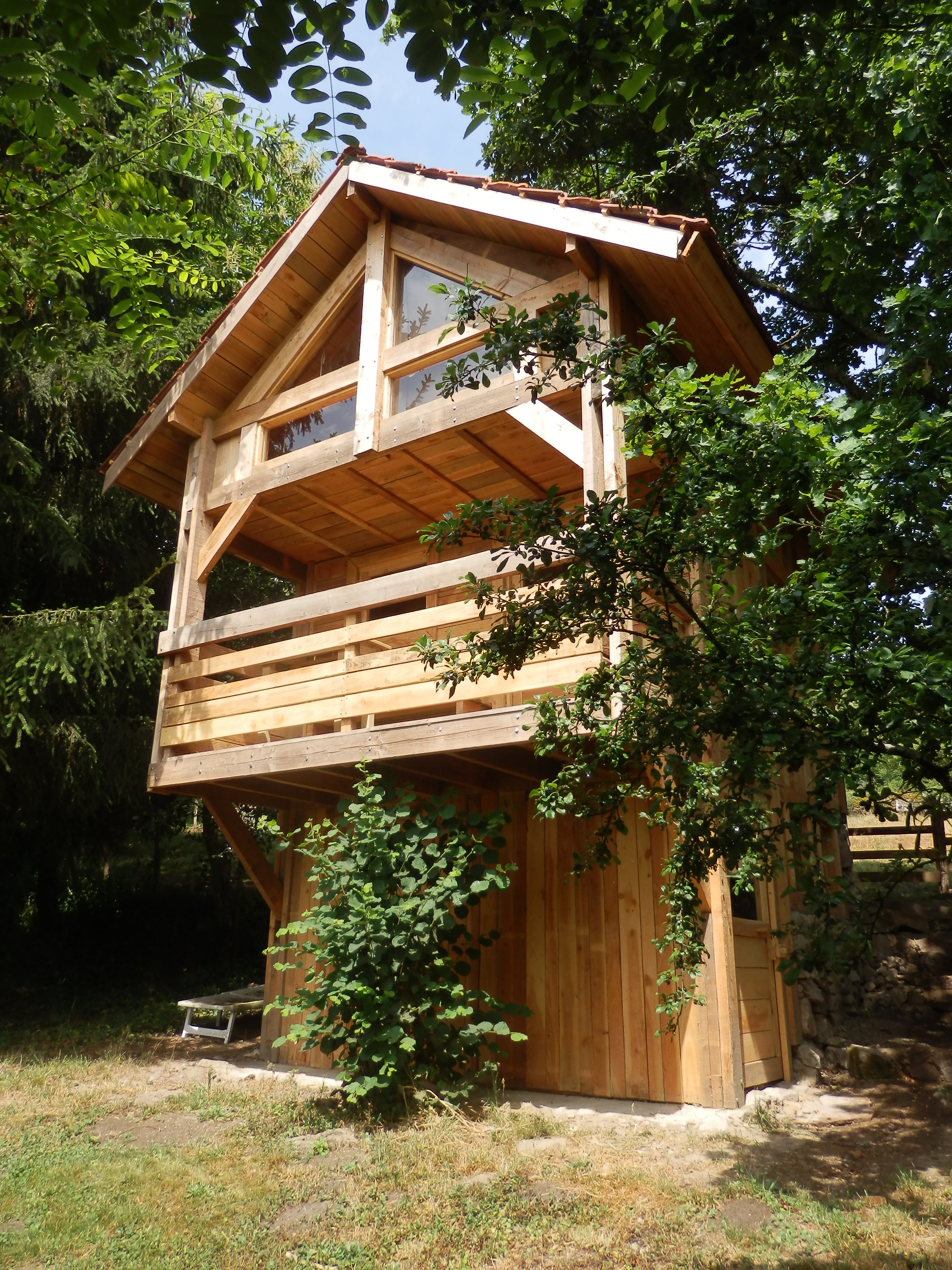Cabane écolodge : une immersion en Bourgogne à Broye — vue intérieure