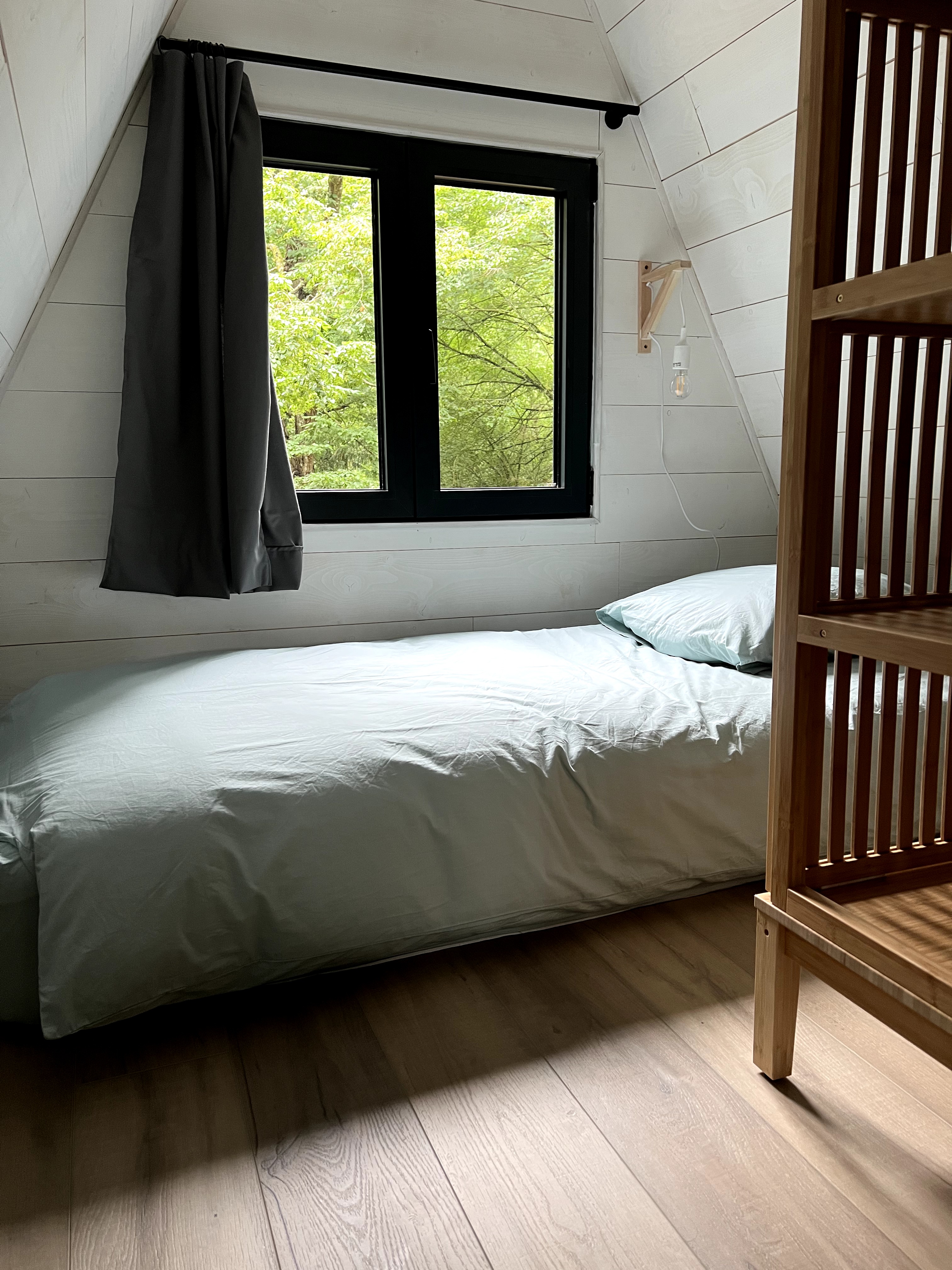 L'A-tipi-que : une cabane au cœur de la nature charentaise à Saint-Pierre-La-Noue — vue depuis la terrasse
