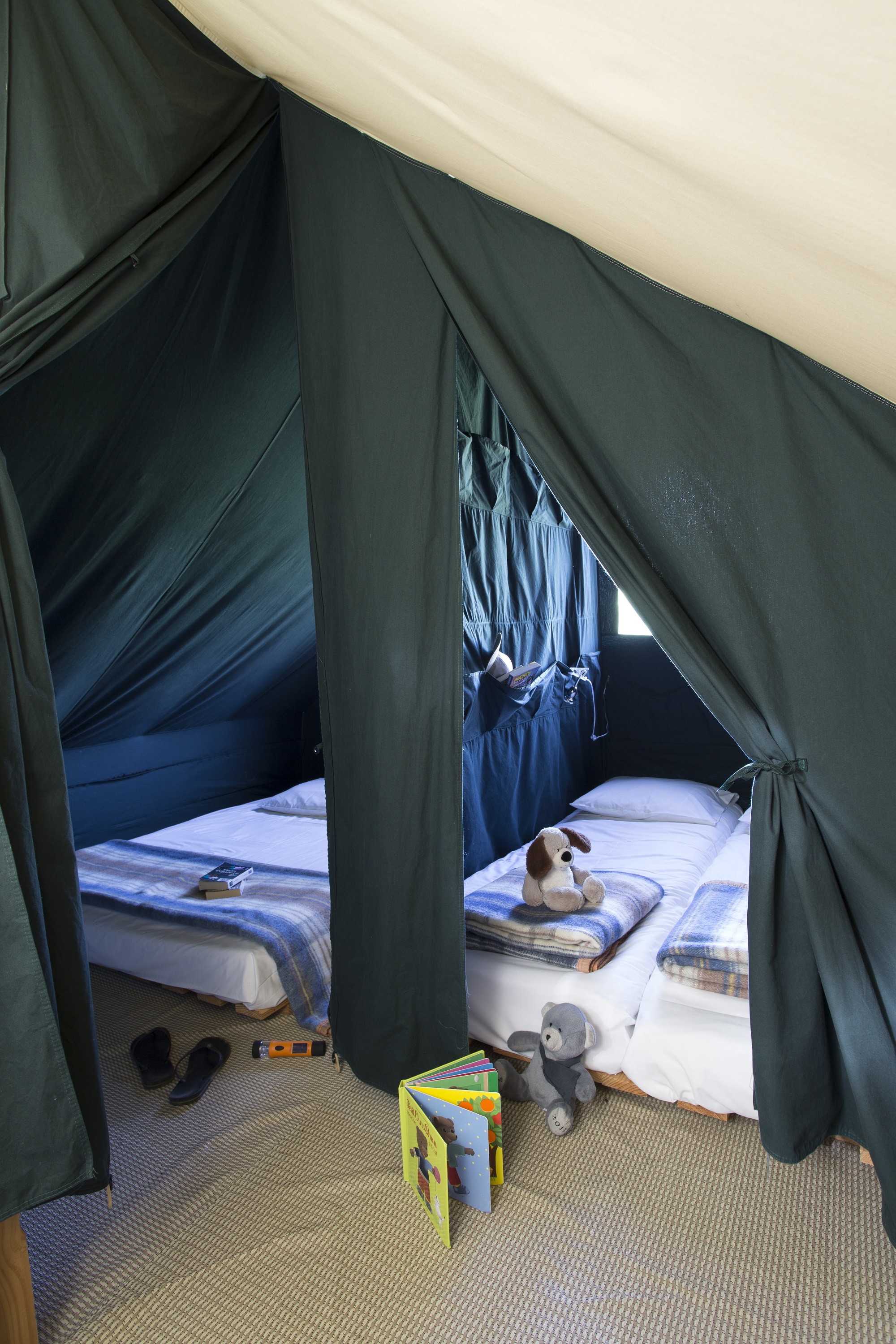 Cahutte Sud Ardèche : une cabane au cœur de la nature à Vagnas — salle de bain