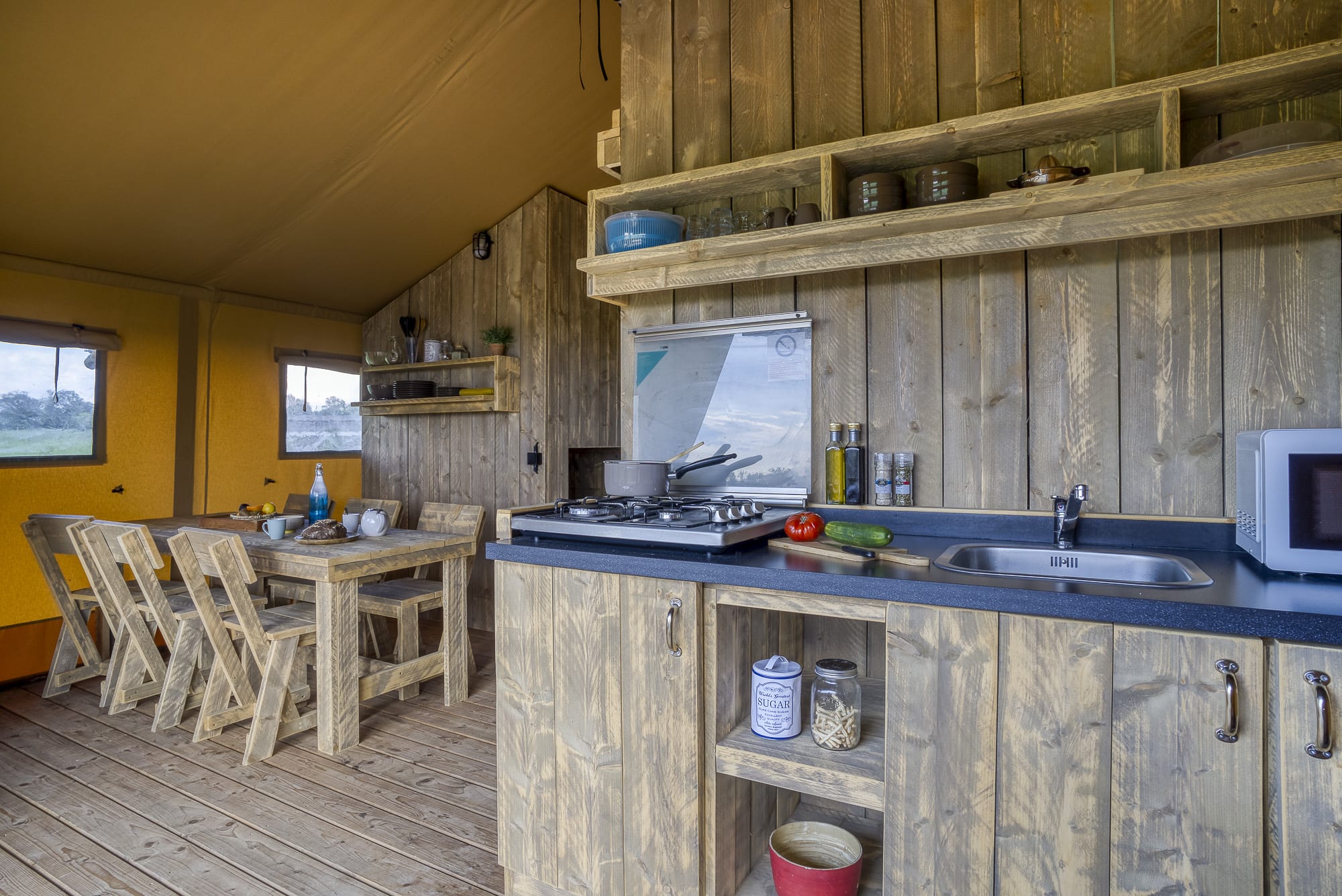 Lodge Jabiru : une expérience safari au cœur de la nature — Lodge à Pressac