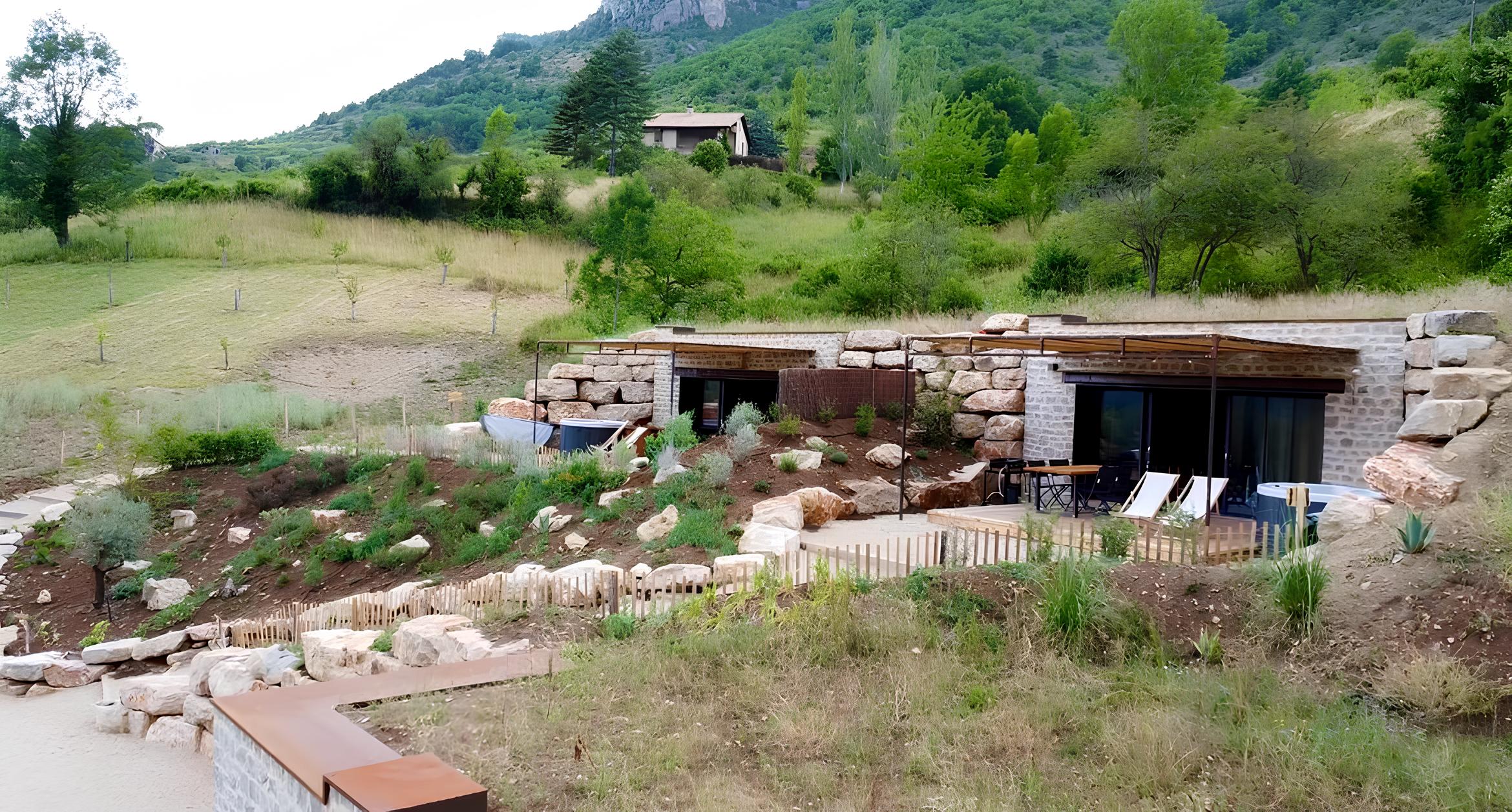 L'échappée des causses — Maison troglodyte avec spa à Mostuéjouls (Aveyron)