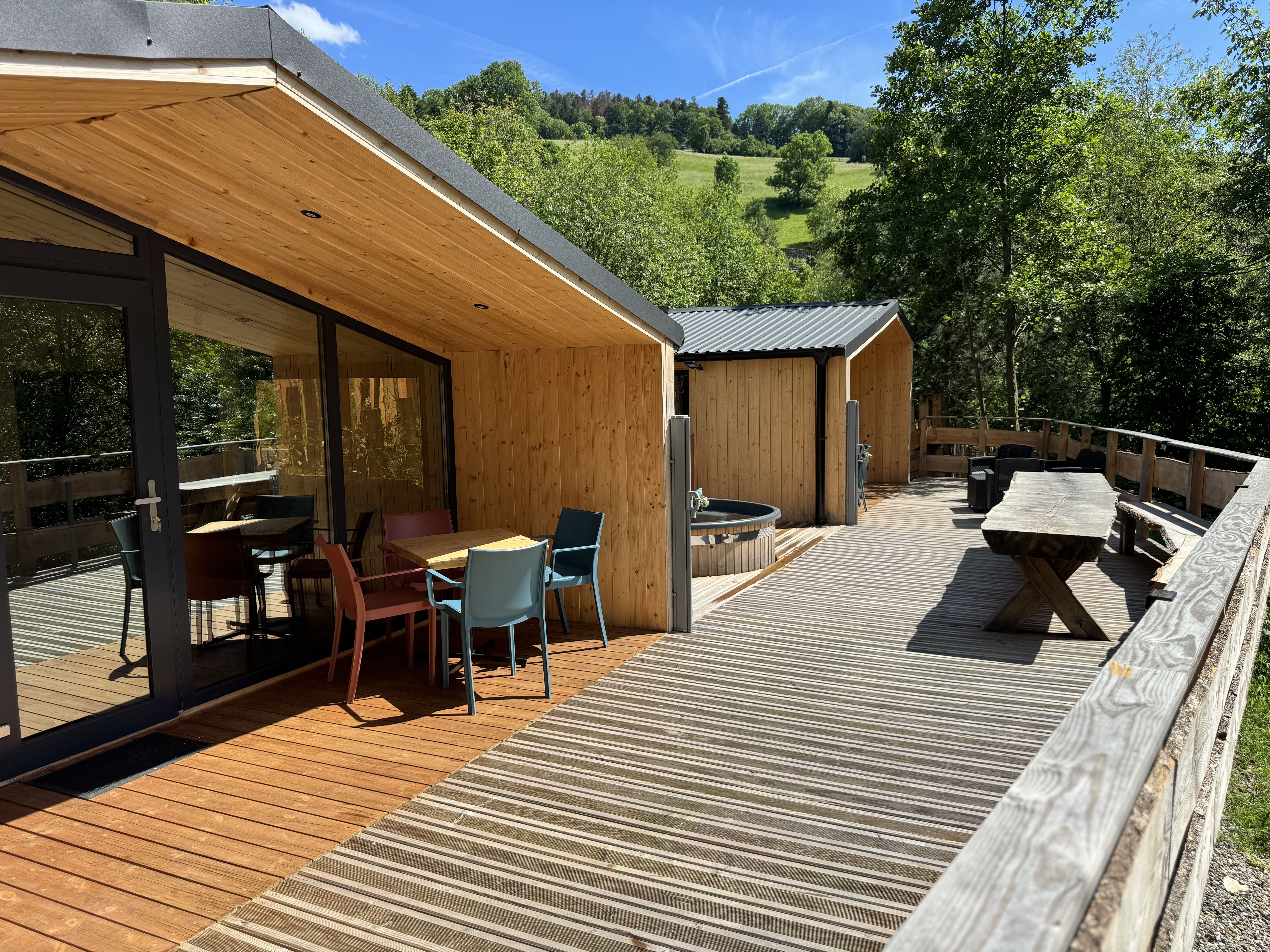 Le Binôme Aigle & Céphée - Cabane avec bain nordique en Alsace à Orbey — salle de bain