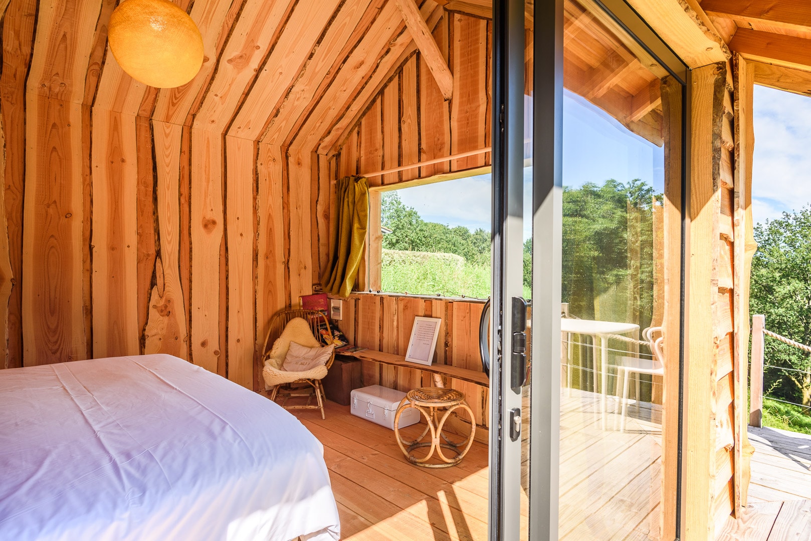 La Cabane des Grands Enfants : une expérience suspendue en Aquitaine à Urrugne — salle de bain