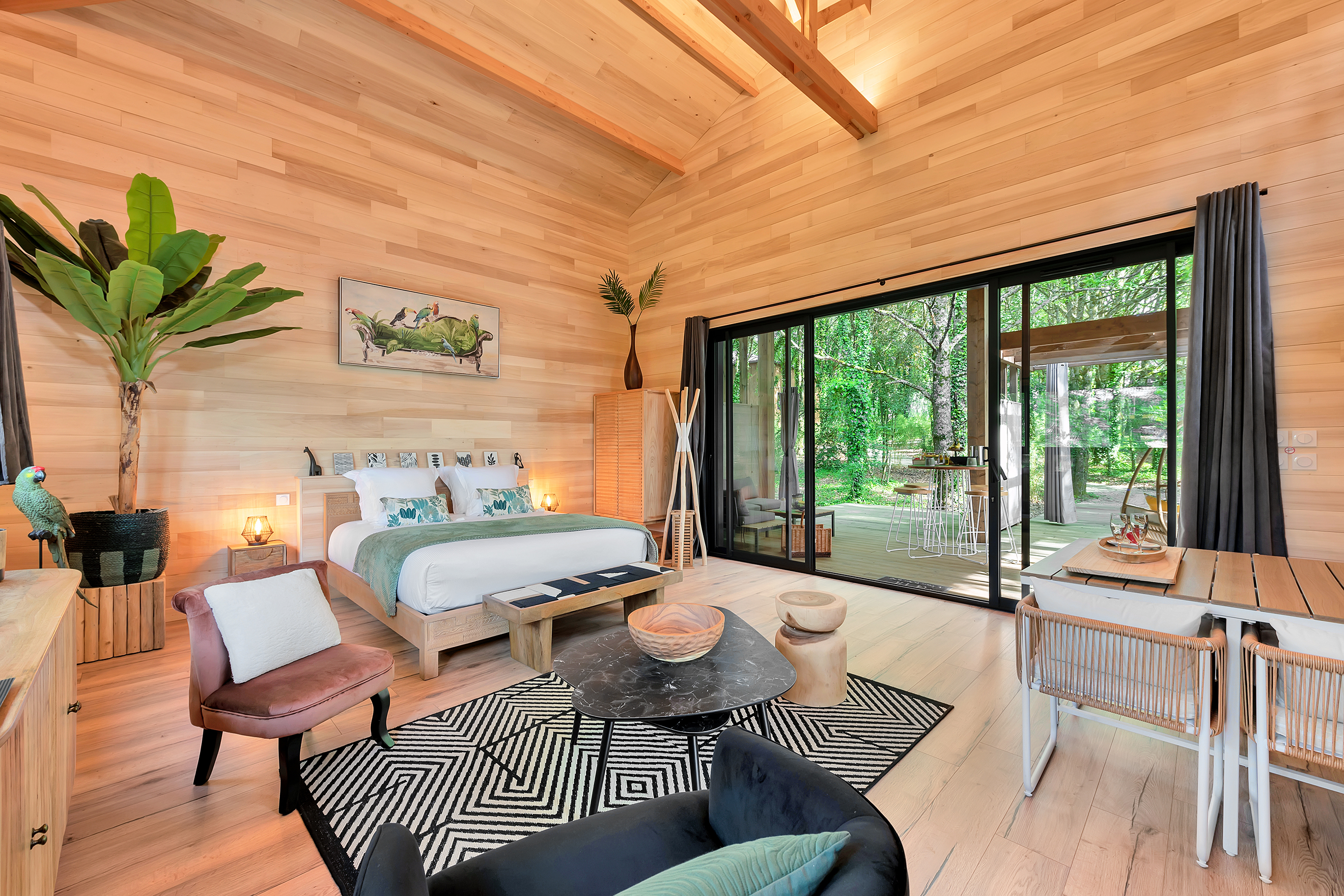Cocoon Borneo : une cabane sur pilotis au cœur de l'Aveyron à Naucelle — espace de vie