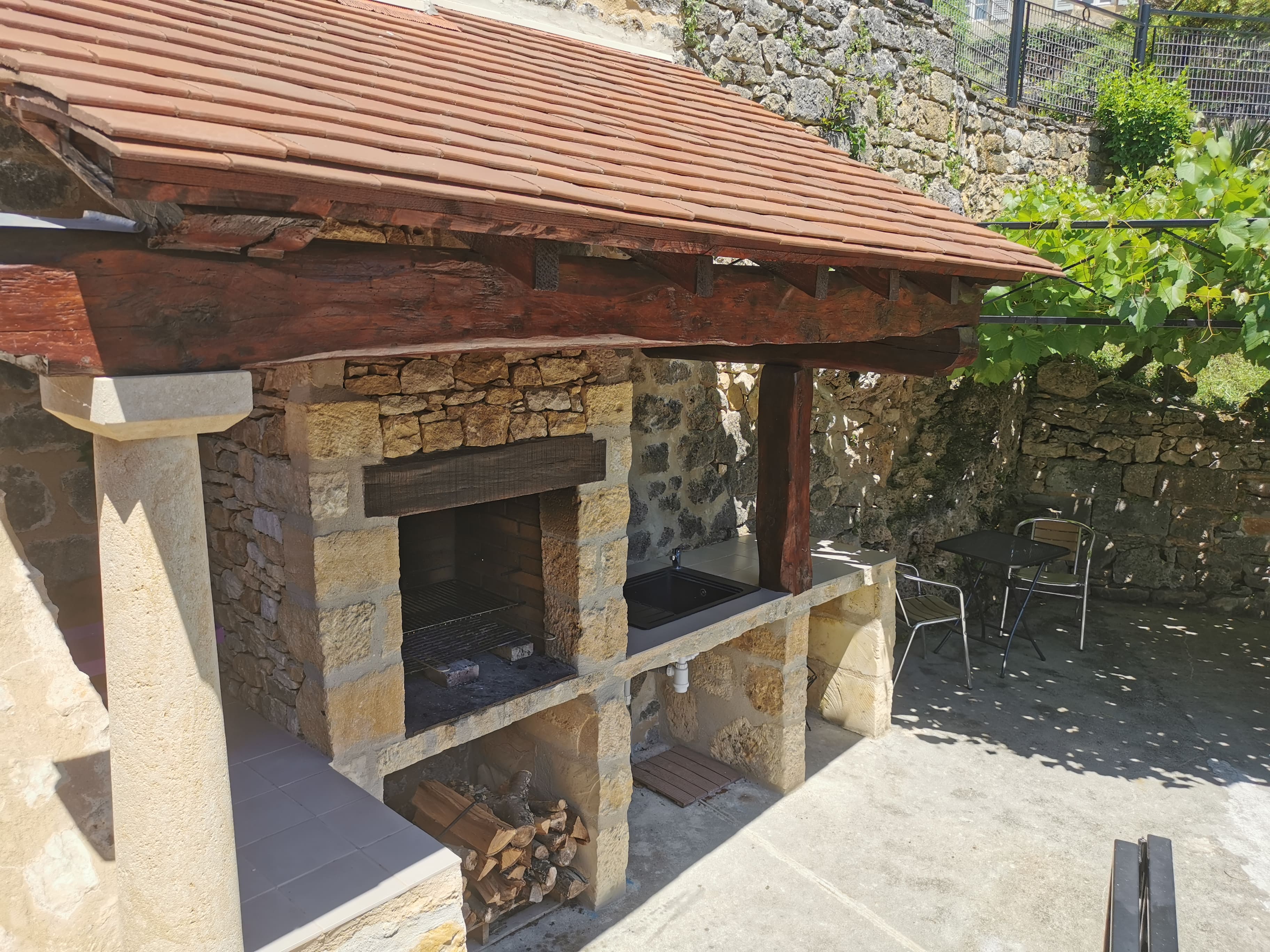 Moulin d'Ayguevive — Séjour paisible avec spa en Dordogne à Sarlat-la-Canéda — cuisine