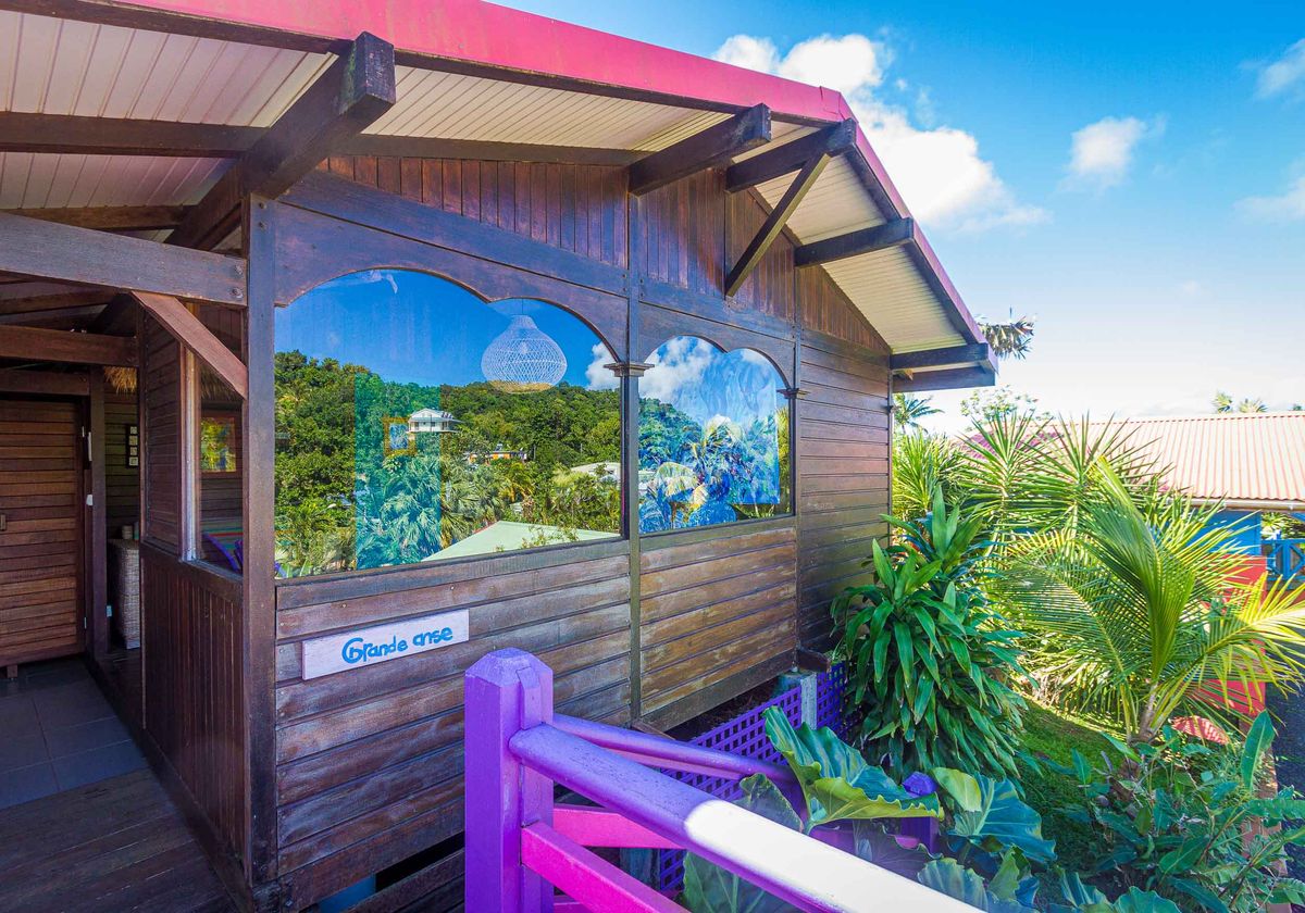 Bungalow Famille Grande Anse : une cabane au cœur des DOM-TOM à Grande Anse — vue intérieure