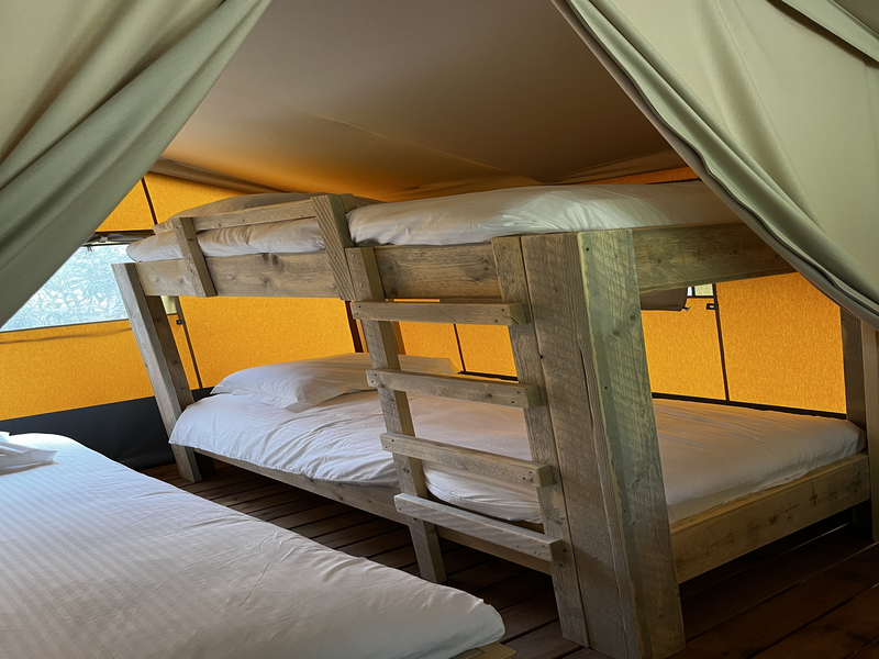 Tente Lodge SAFARI — Glamping avec spa à Gard à Alès — environnement naturel