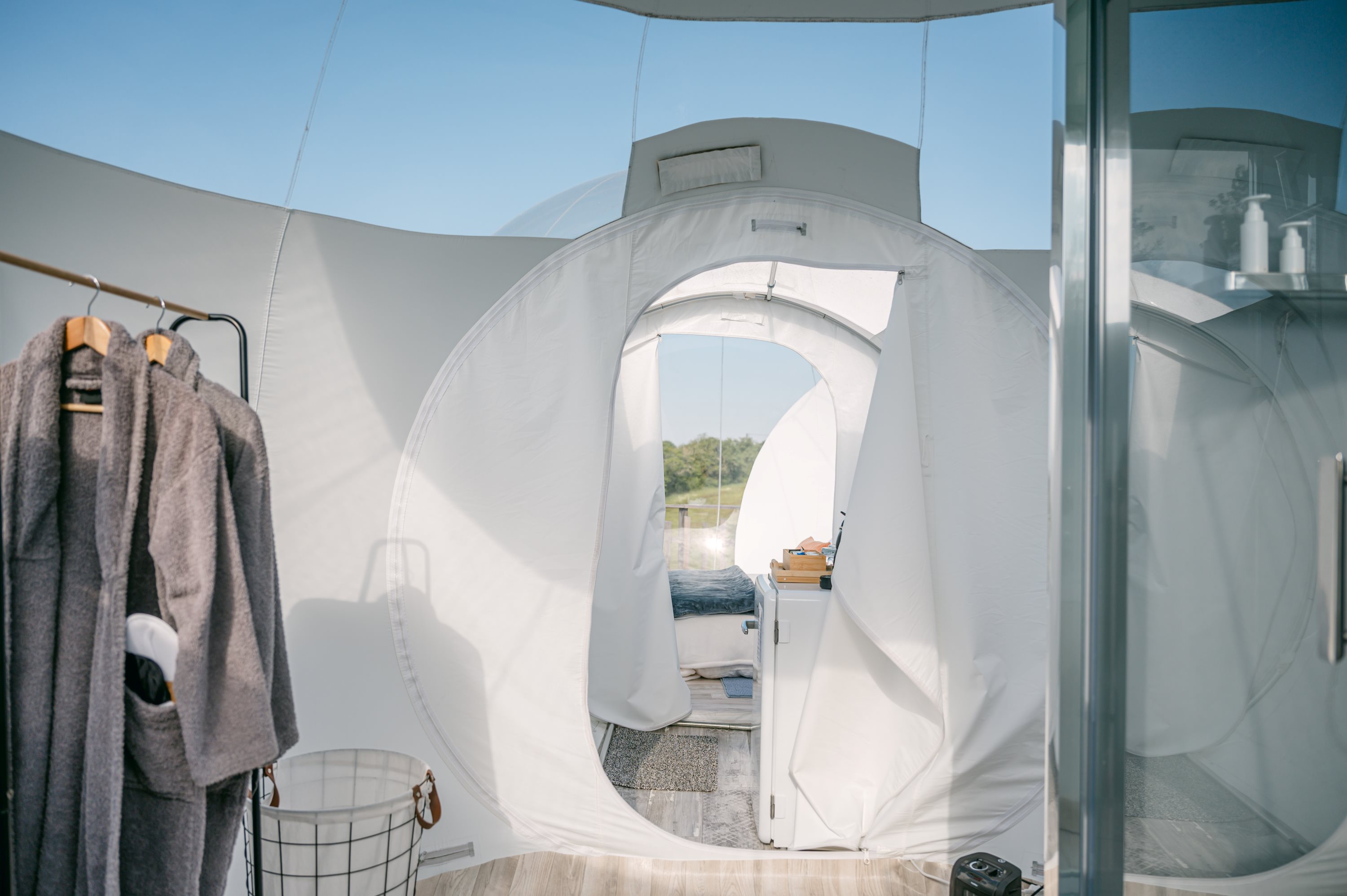 Évasion en Bulle de Luxe avec Spa à Cabrerets à Cabrerets — vue intérieure