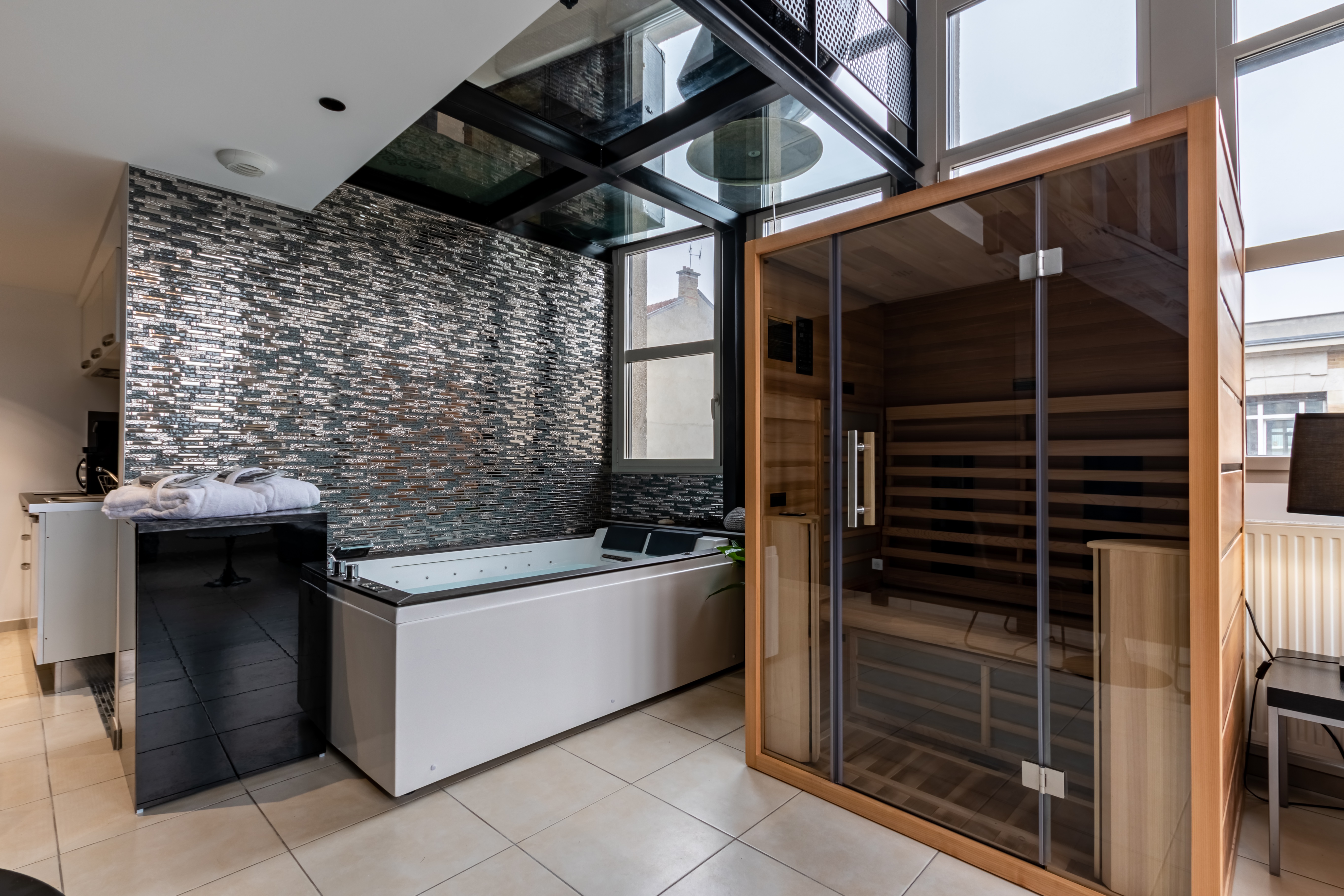 Glam Appart Spa New York Executive — Maison insolite avec spa à Reims à Reims — chambre