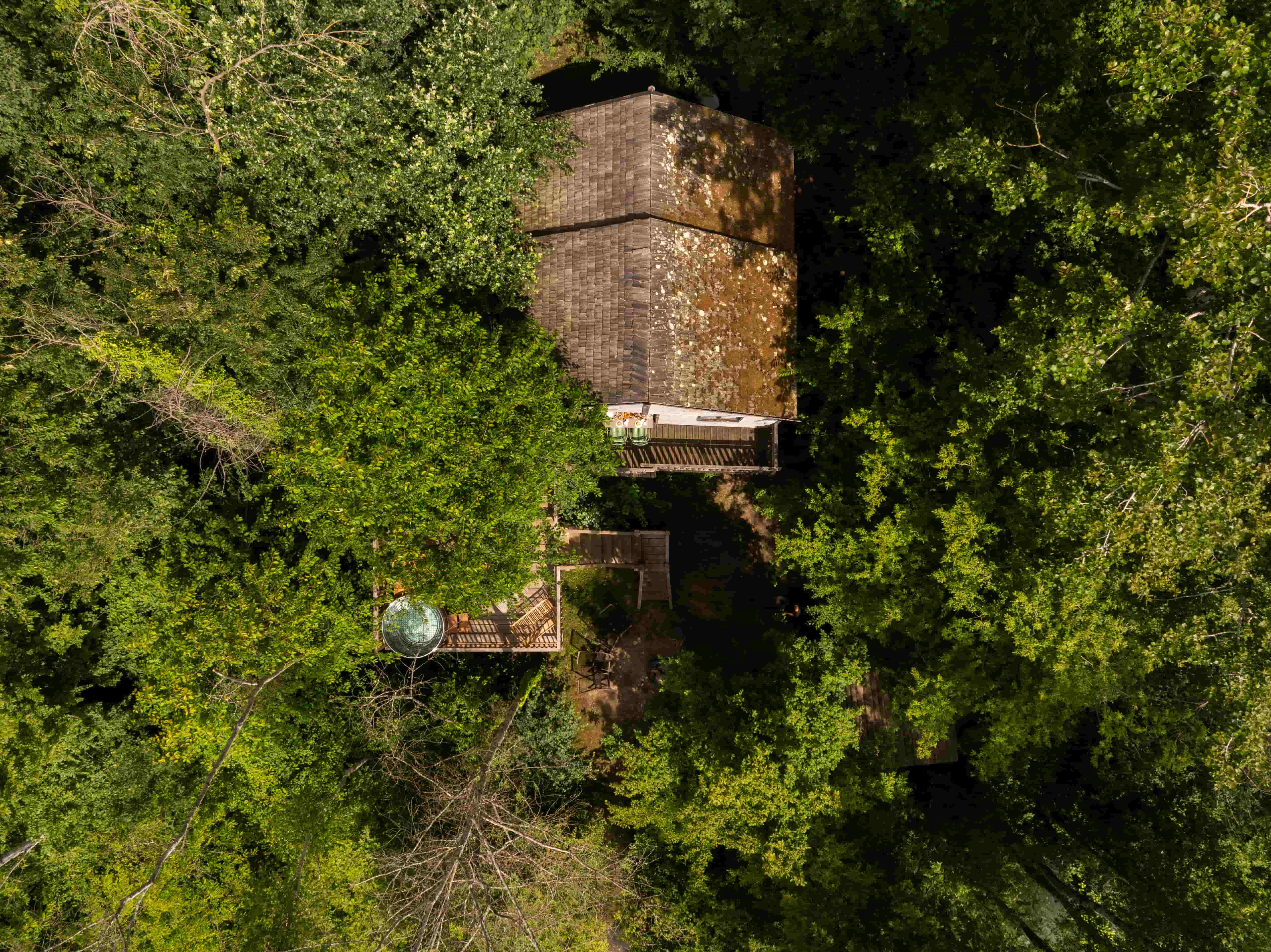 Cabane Spa Échappée Belle : une expérience unique en Picardie à St-Léger-Aux-Bois — vue intérieure