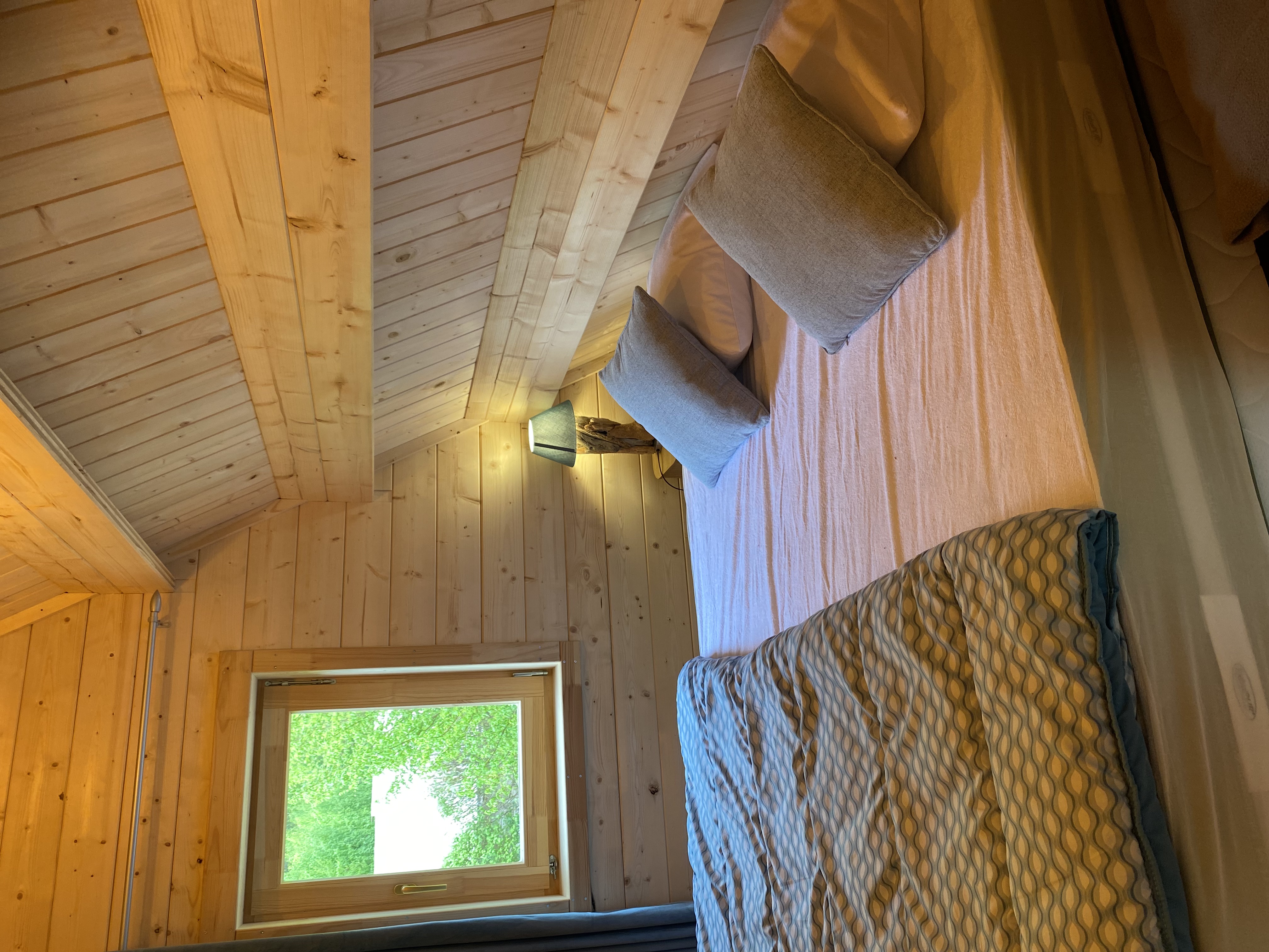 Pic des nuages — Cabane avec spa à Lozère à Mende — vue depuis la terrasse