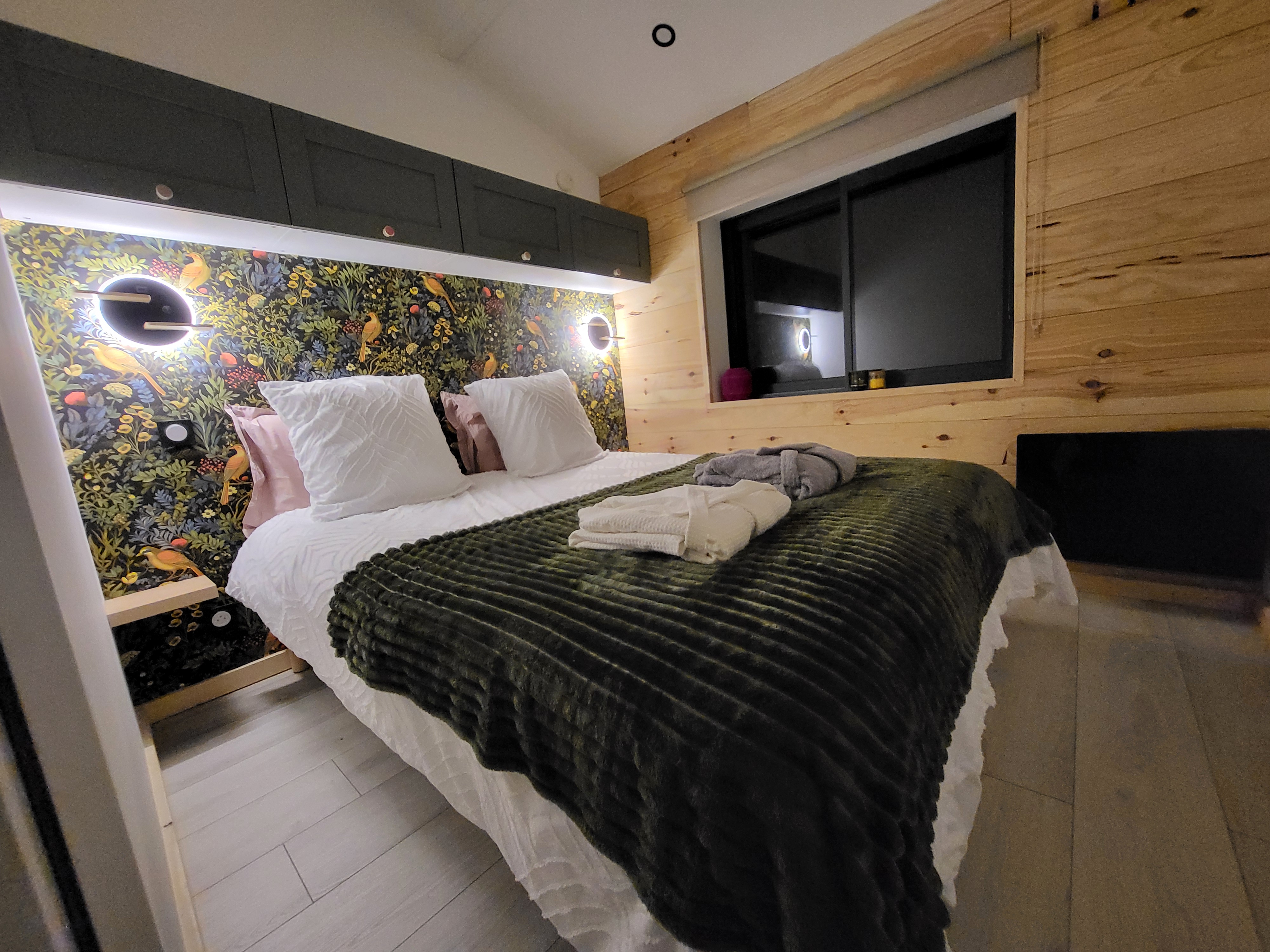 Cabanes en Loire & Spa — Cabane romantique avec jacuzzi à Loir-et-Cher à Marolles — cuisine
