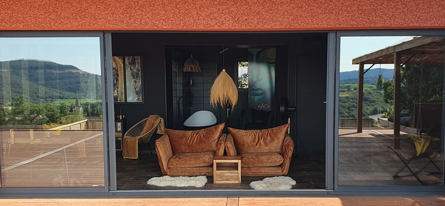 Villa LÂO — Maison insolite avec spa à Hérault à Montpellier — vue depuis la terrasse