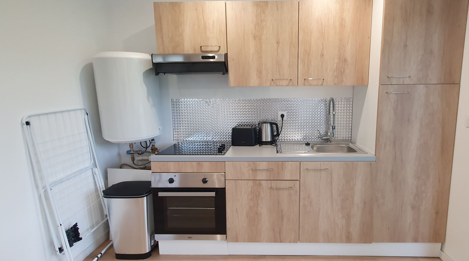 Un lieu de zenitude — Cabane moderne avec spa à Saint-Georges-de-Gréhaigne à Saint-Georges-de-Gréhaigne — salle de bain