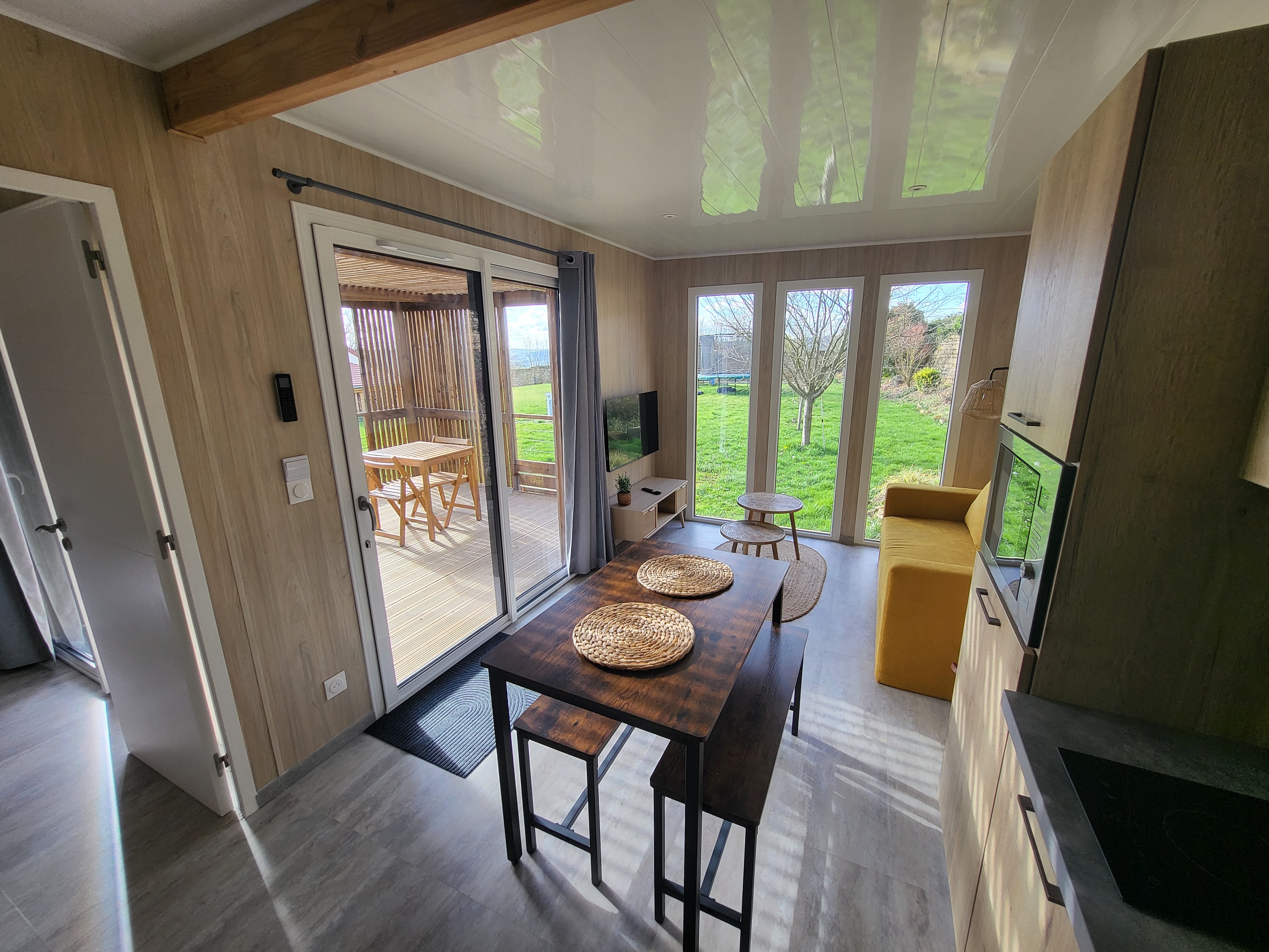 La Cabane des folies — Cabane avec spa à Montmédy à Montmédy — cuisine