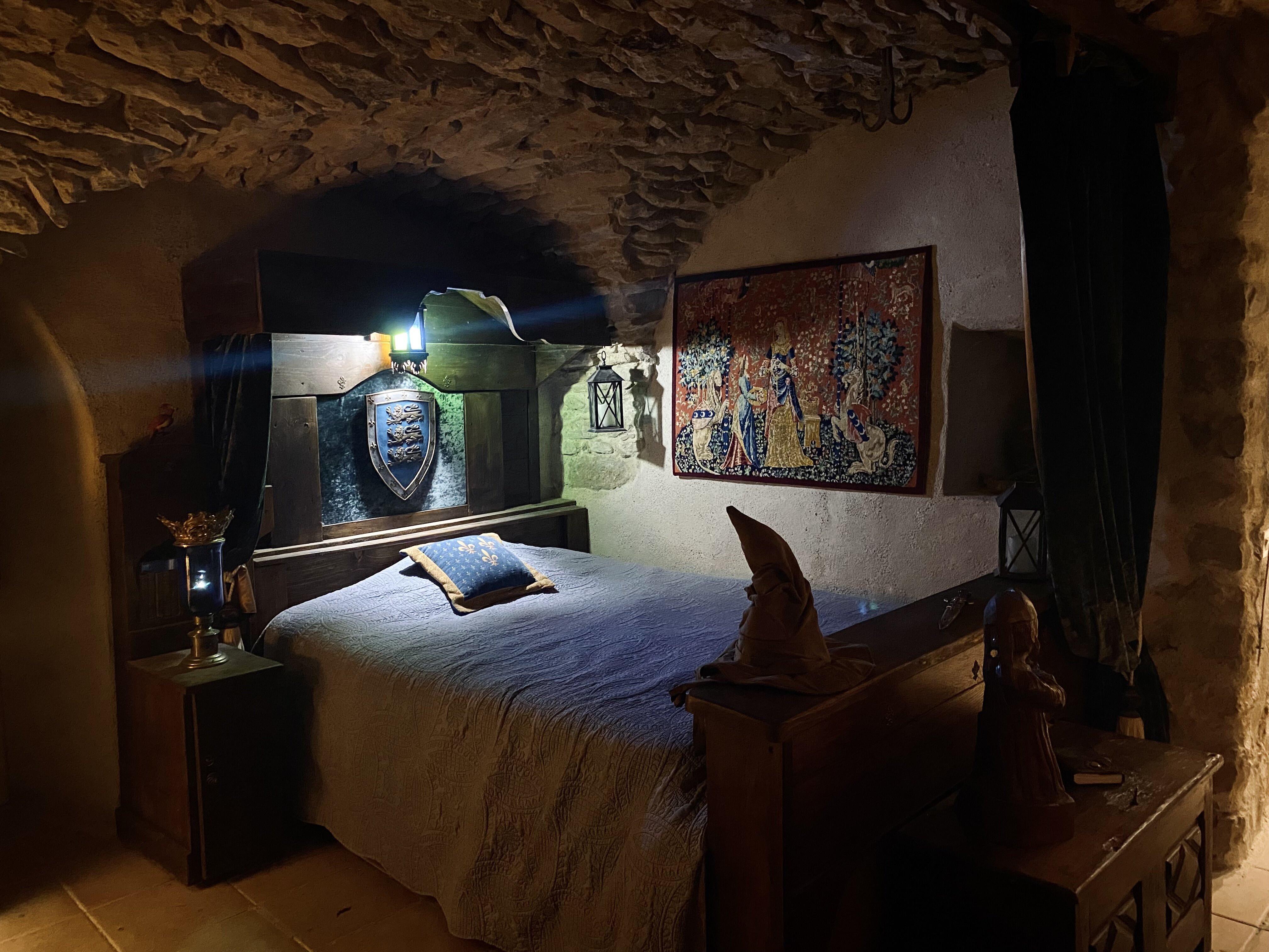 Suite magique du Petit Sorcier — Chambre à thème avec escape game à Gard