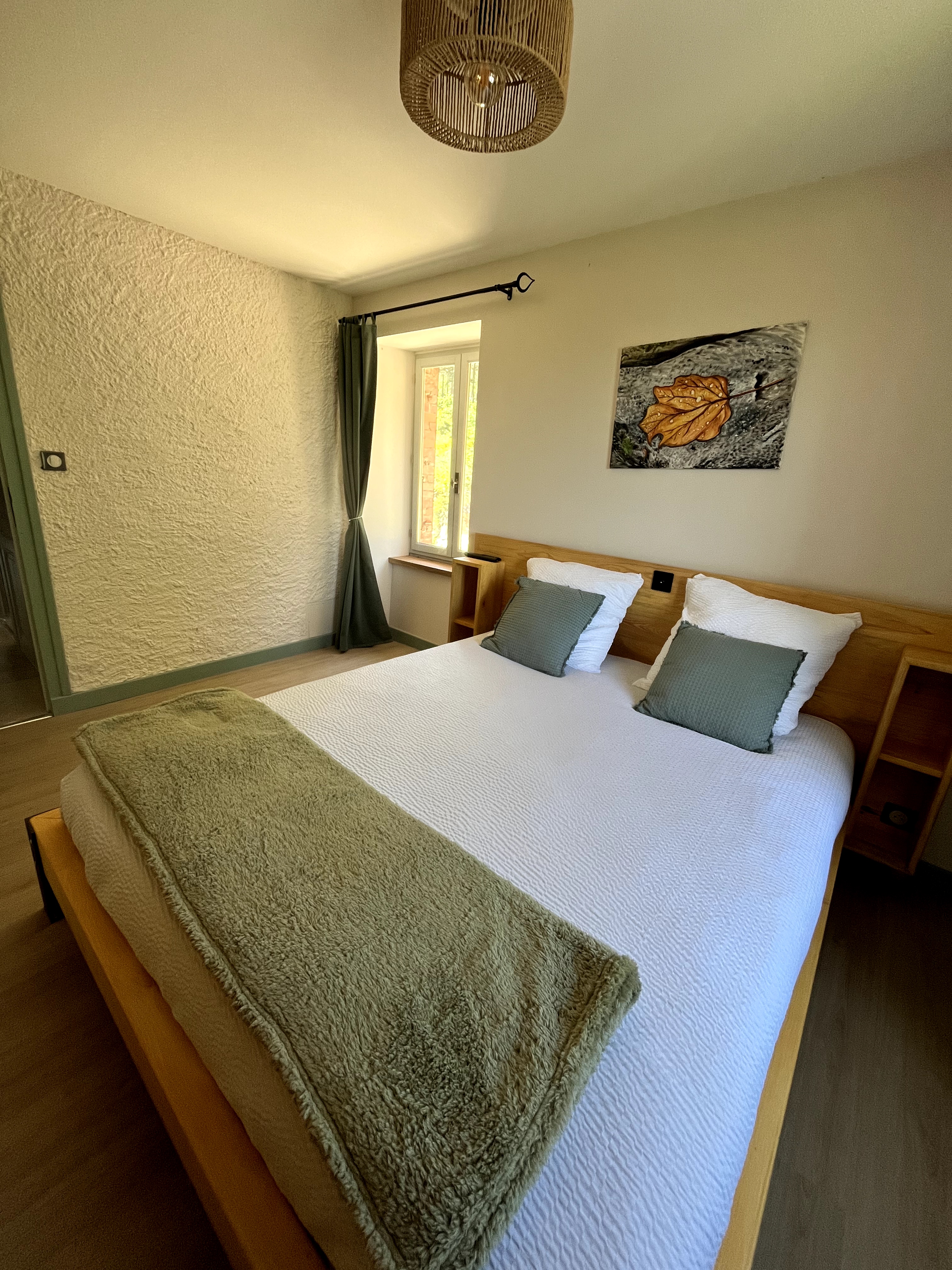Gîte du domaine Solio — Maison insolite avec spa à Ardèche à Aubenas — chambre