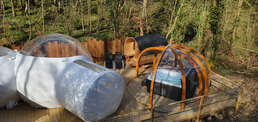 Bulle groseille & Spa — Nuit étoilée à Calvados à Noues de Sienne — vue intérieure