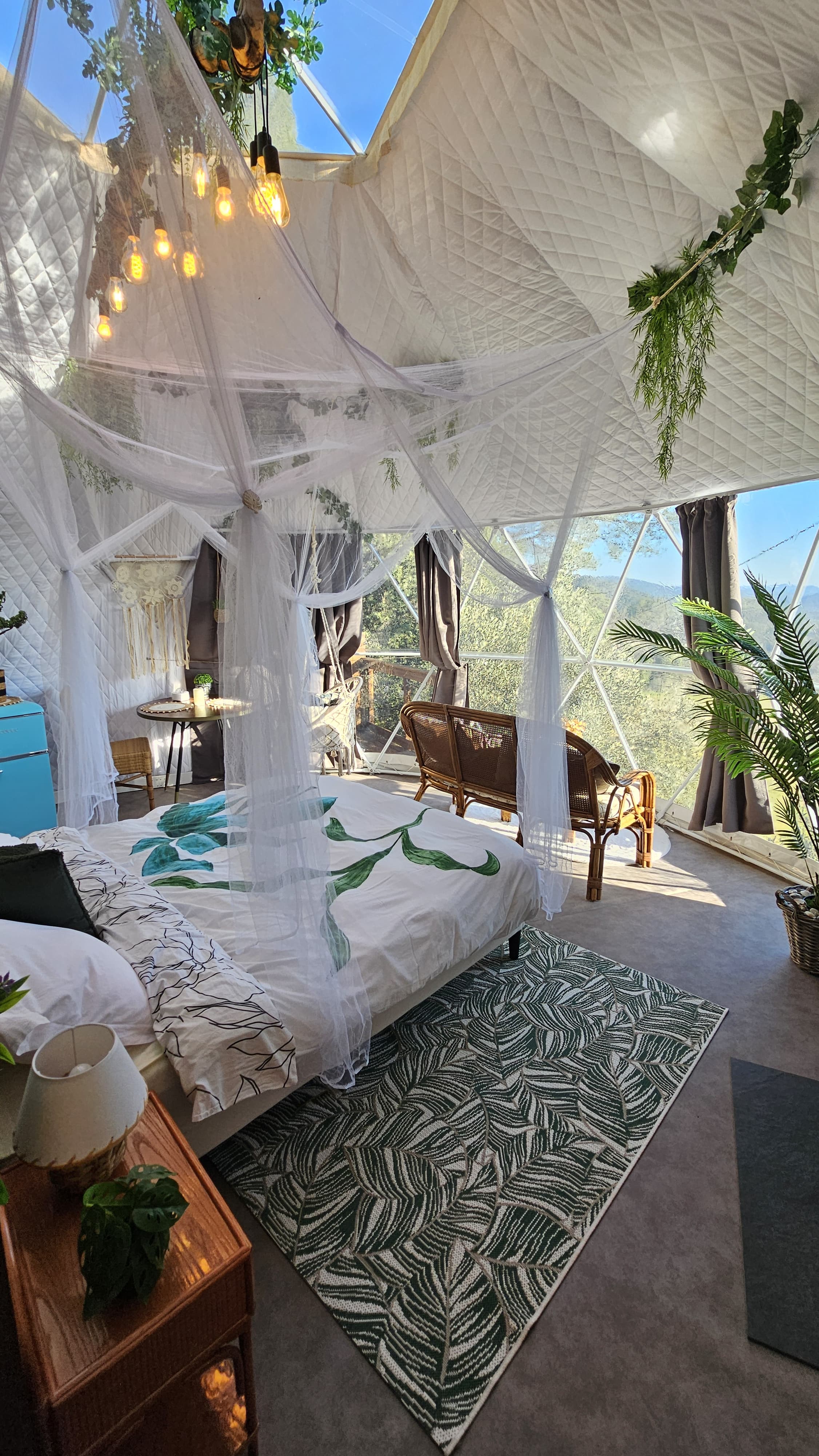 Bali Dôme & Spa — Nuit insolite avec spa à Var à La Valette-du-Var — espace de vie