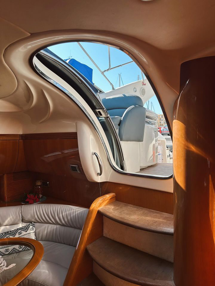 Vivre l'expérience d'un yacht à Carnon à Mauguio — vue depuis la terrasse