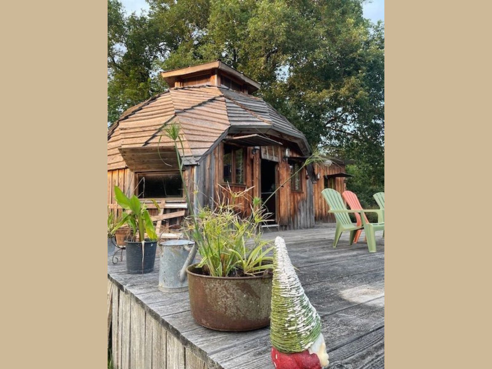 La cabane L'insolite Tanière — Séjour relaxant avec spa à Gers à Riguepeu — environnement naturel