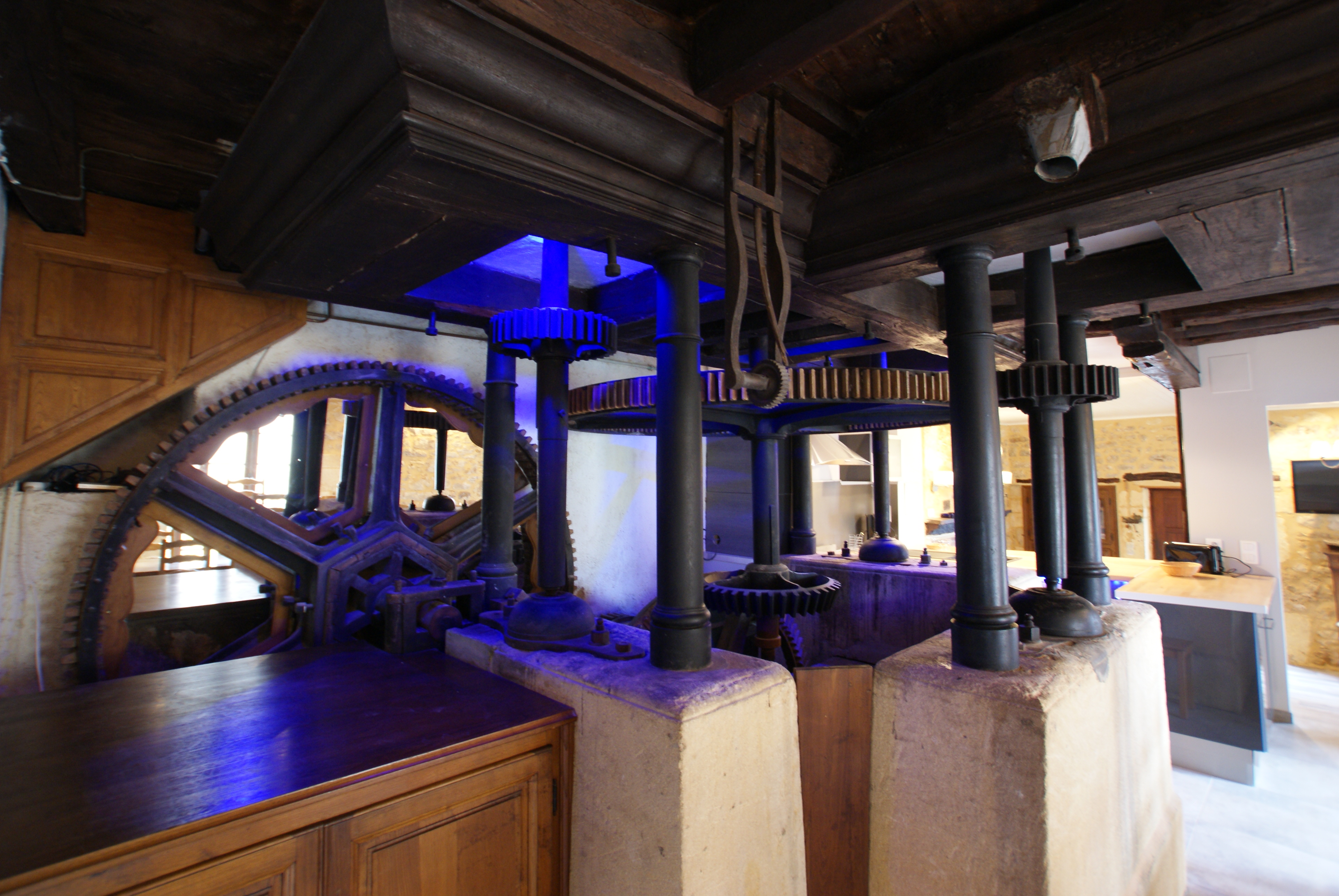 Moulin d'Ayguevive — Séjour paisible avec spa en Dordogne à Sarlat-la-Canéda — espace de vie