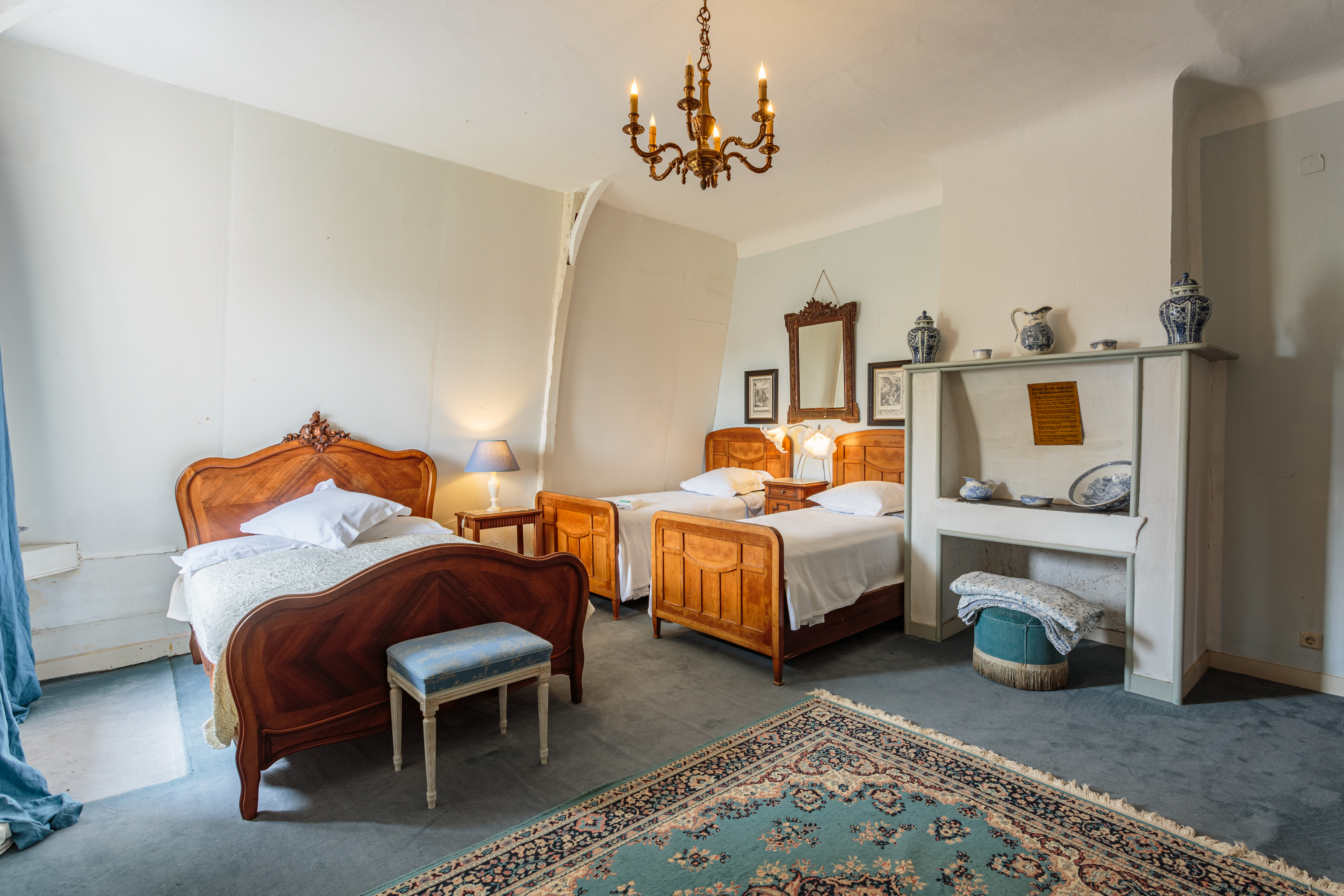 Gîte Jurançon — Chambre à thème avec spa à Landes à Château d'Estrac — espace de vie