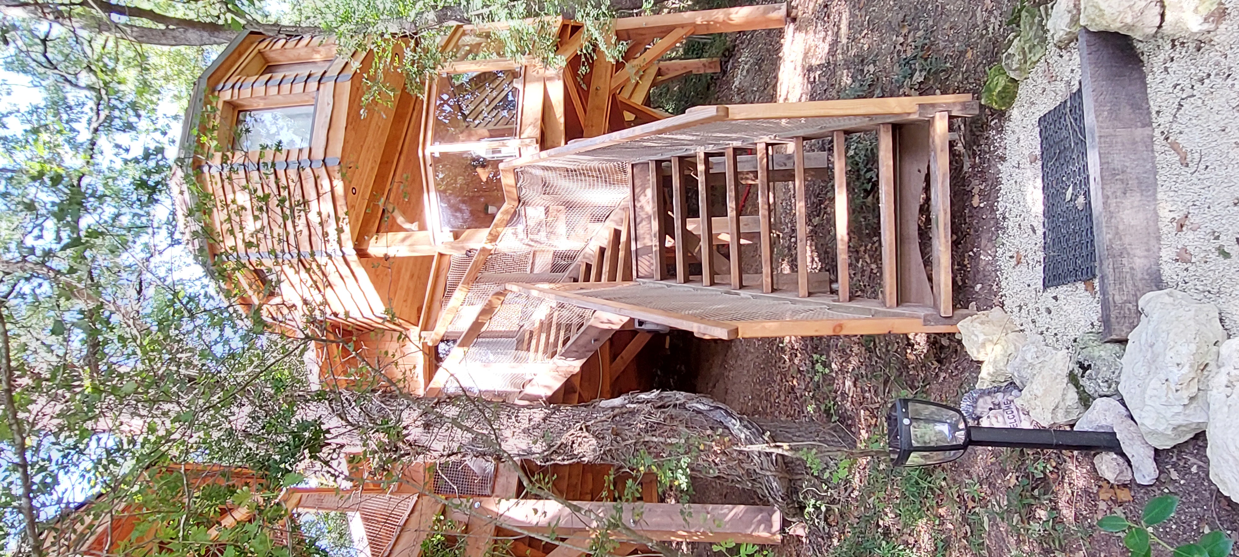 Cabane perchée ASTERIA — Nuit romantique avec spa à Sarrant (Gers) à Sarrant — chambre