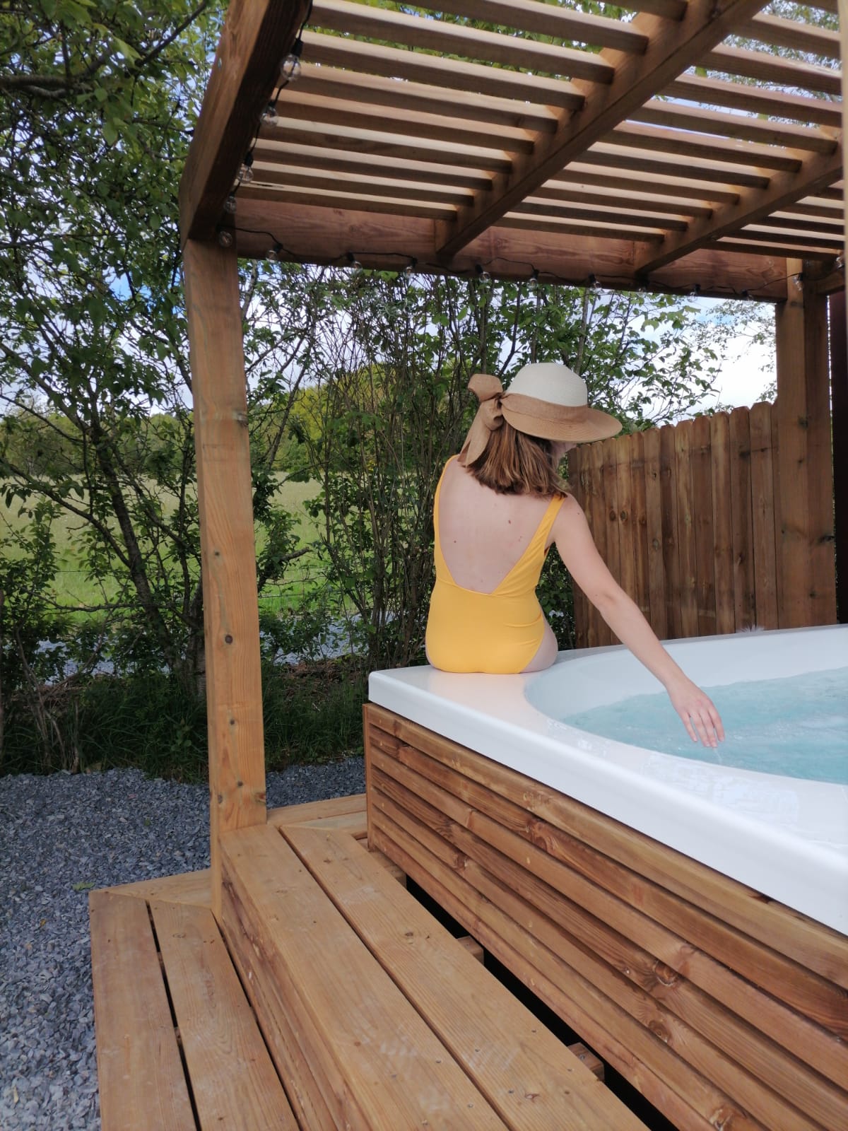 La Roulotte Kala : une escapade bien-être en Pays de la Loire à Champfremont — espace de vie