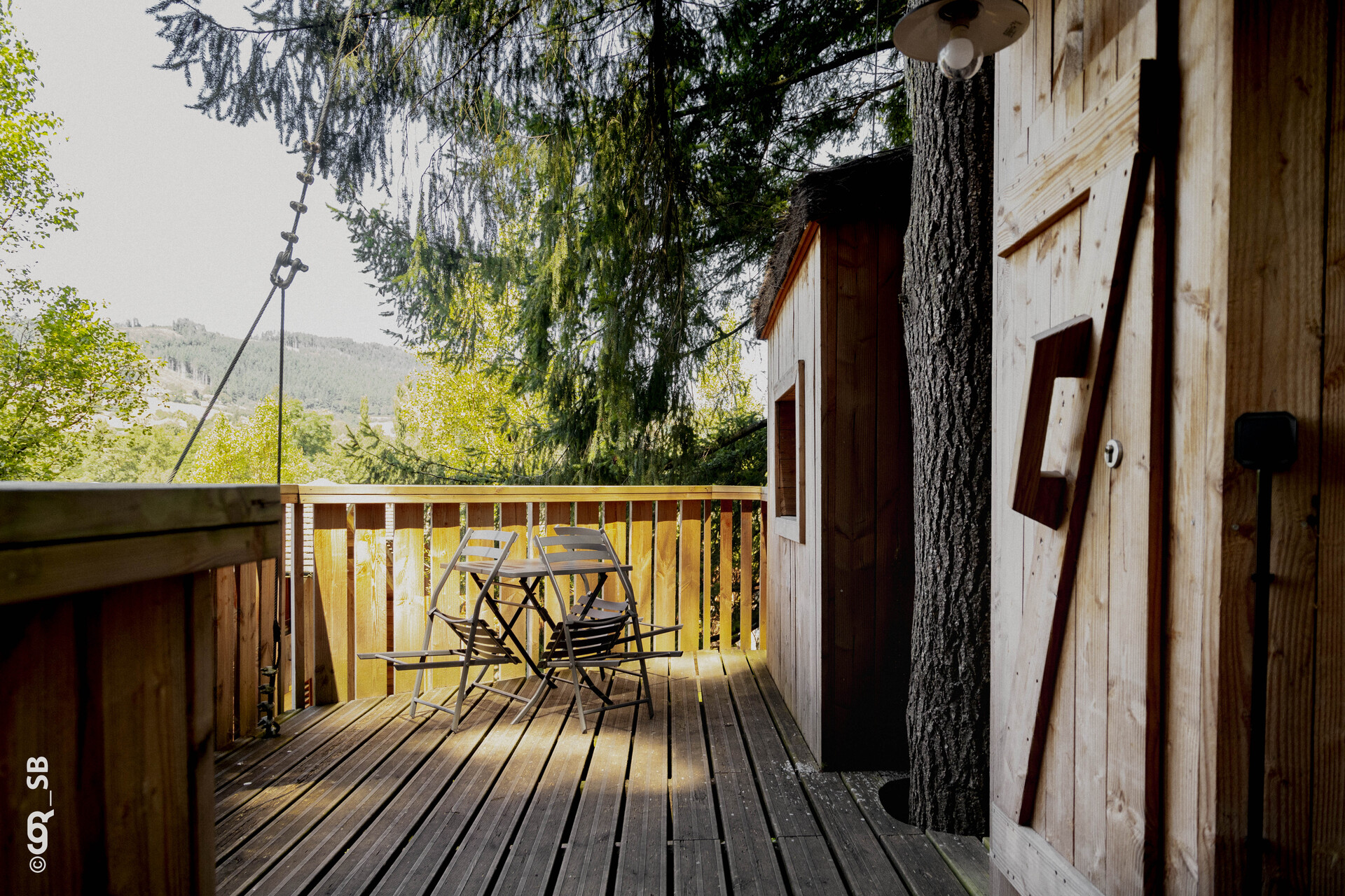 Cabane MOINEAU — Séance de sauna offerte à Rhône à Ronno — vue intérieure