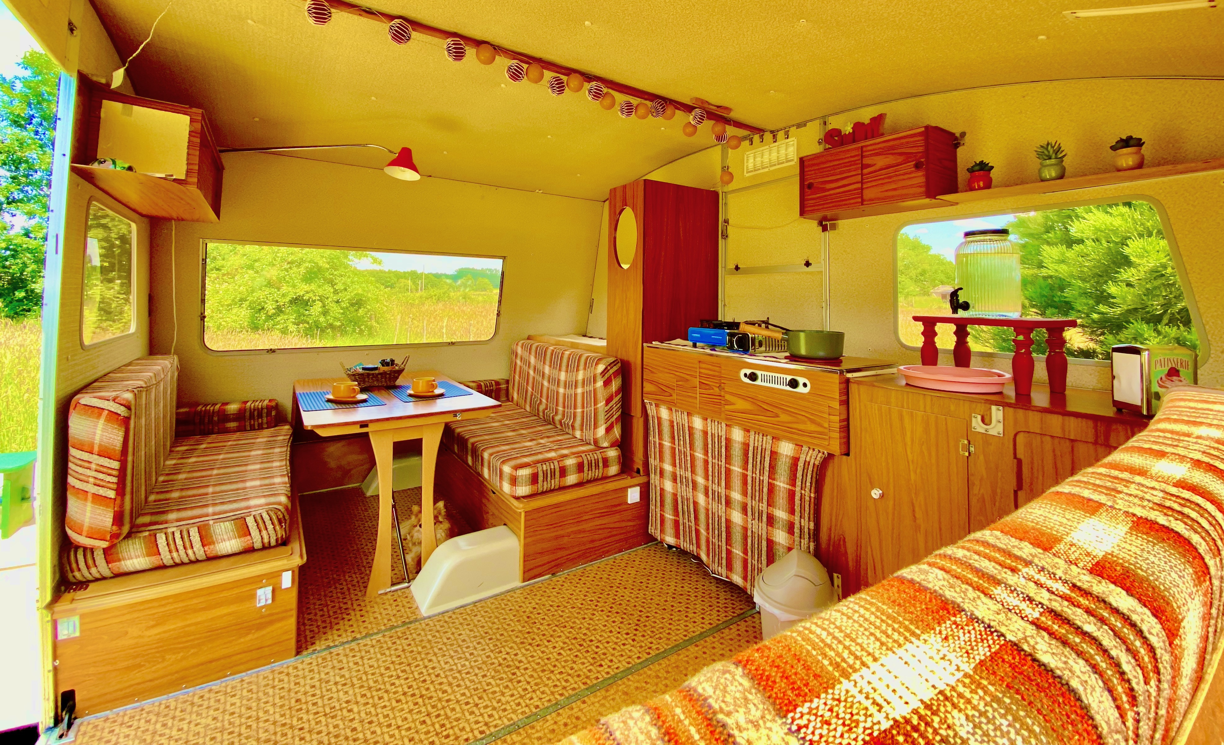 Sunny Lodge : une expérience immersive en pleine nature à Saint Nicolas De Redon — cuisine