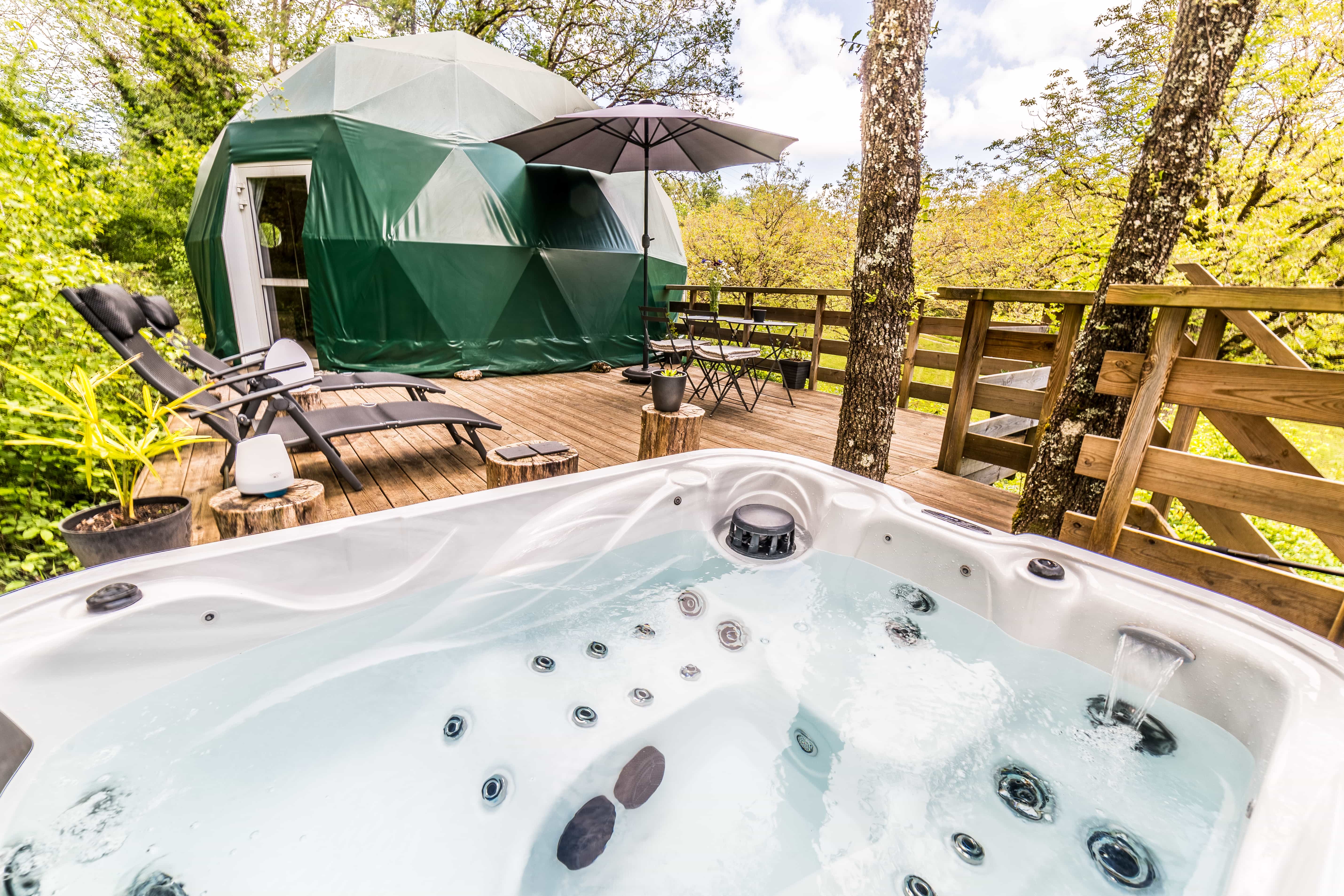 Un dôme romantique pour une escapade en Aquitaine à La Dornac — espace de vie