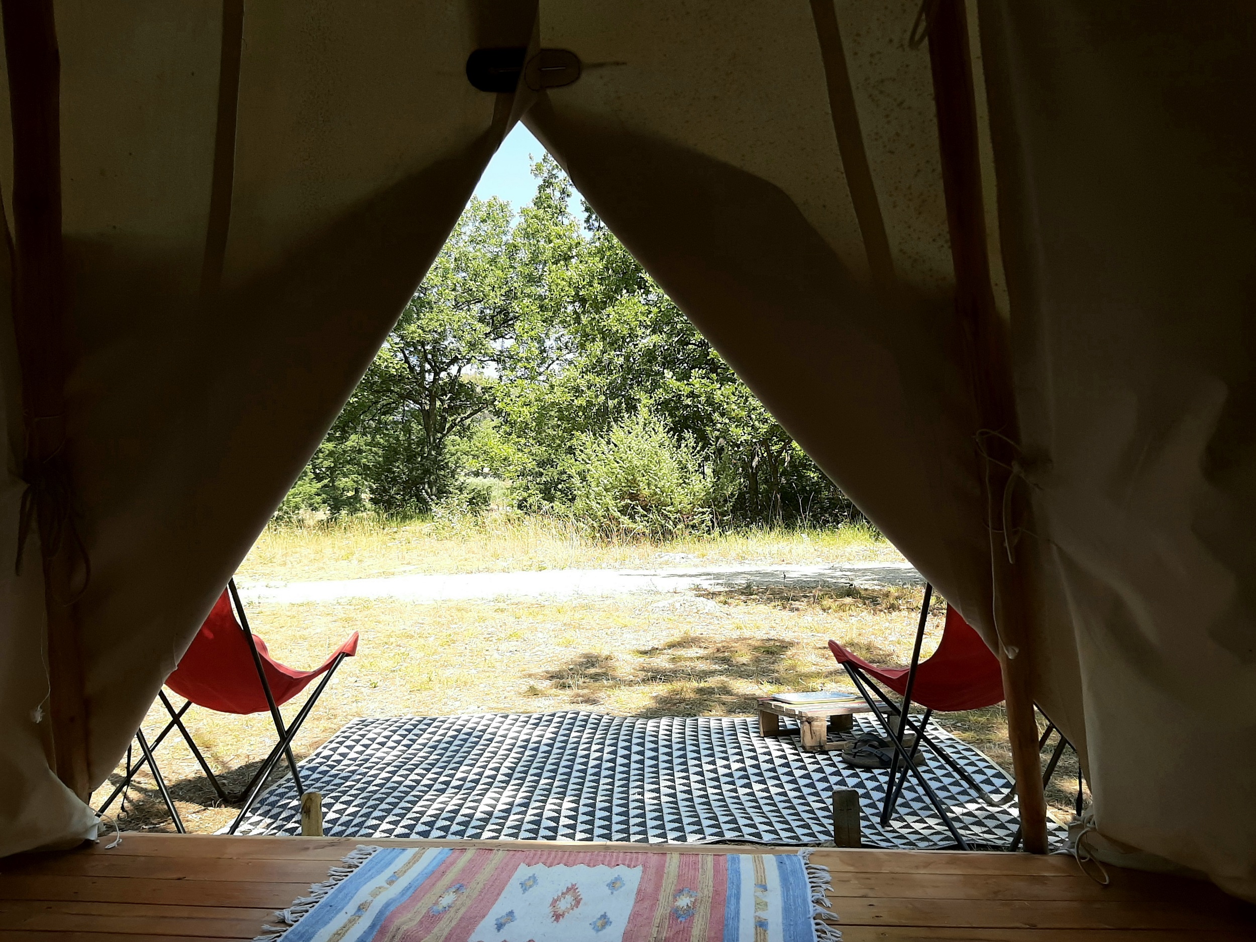 Wachipi & Spa : un tipi enchanteur en Provence à Trans En Provence — salle de bain
