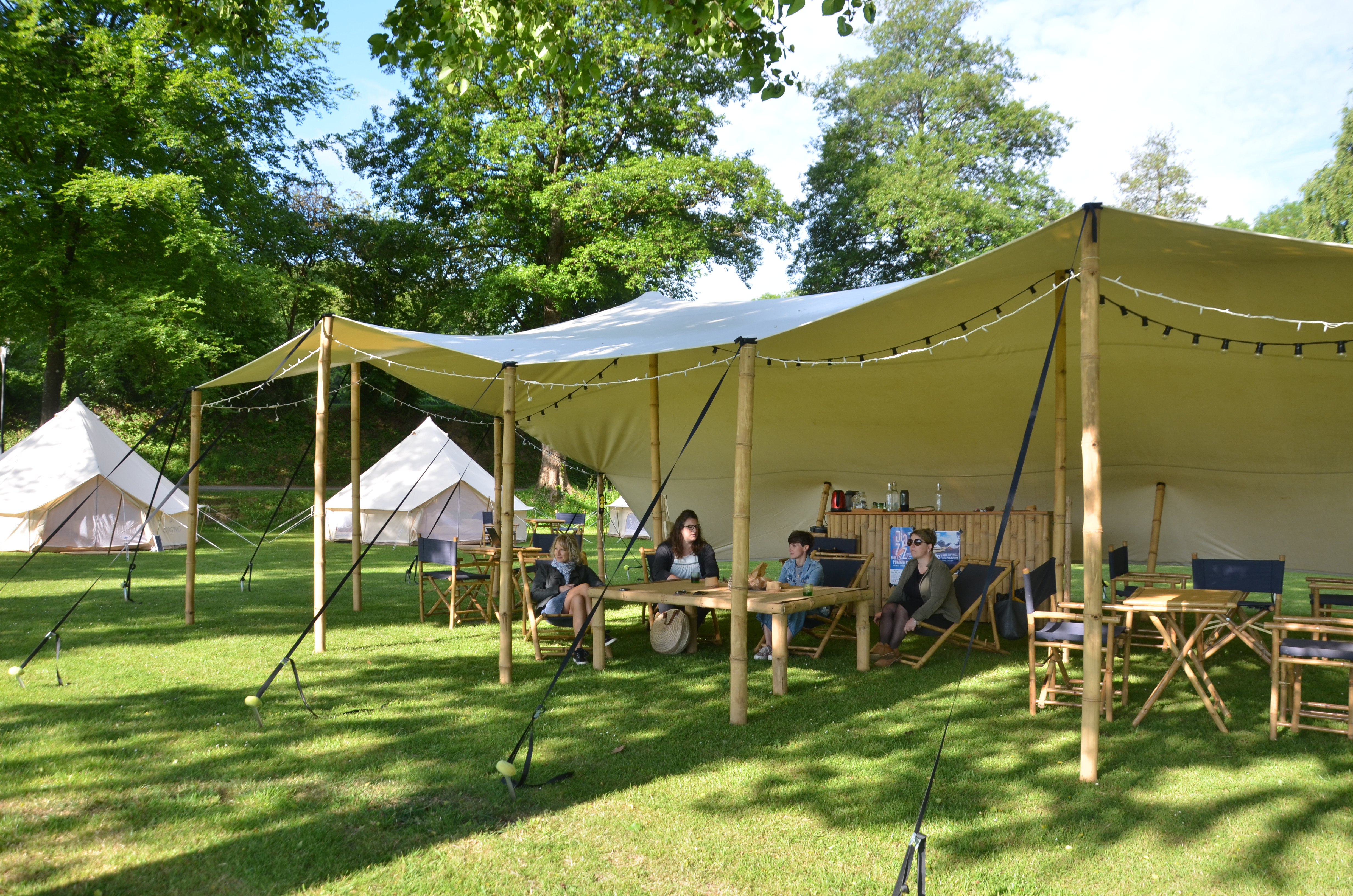 Photo 4/4 — Tente lodge « Lodge Venus — Tente lodge avec spa à Cellettes (Loir-et-Cher) » à Cellettes Loir-et-Cher