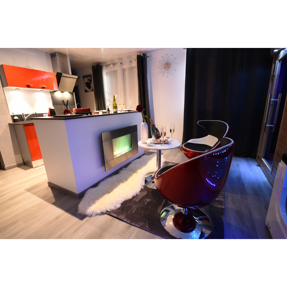 Glam Appart Spa Love you ciel étoilé — Appartement avec spa à Dijon à Dijon — salle de bain