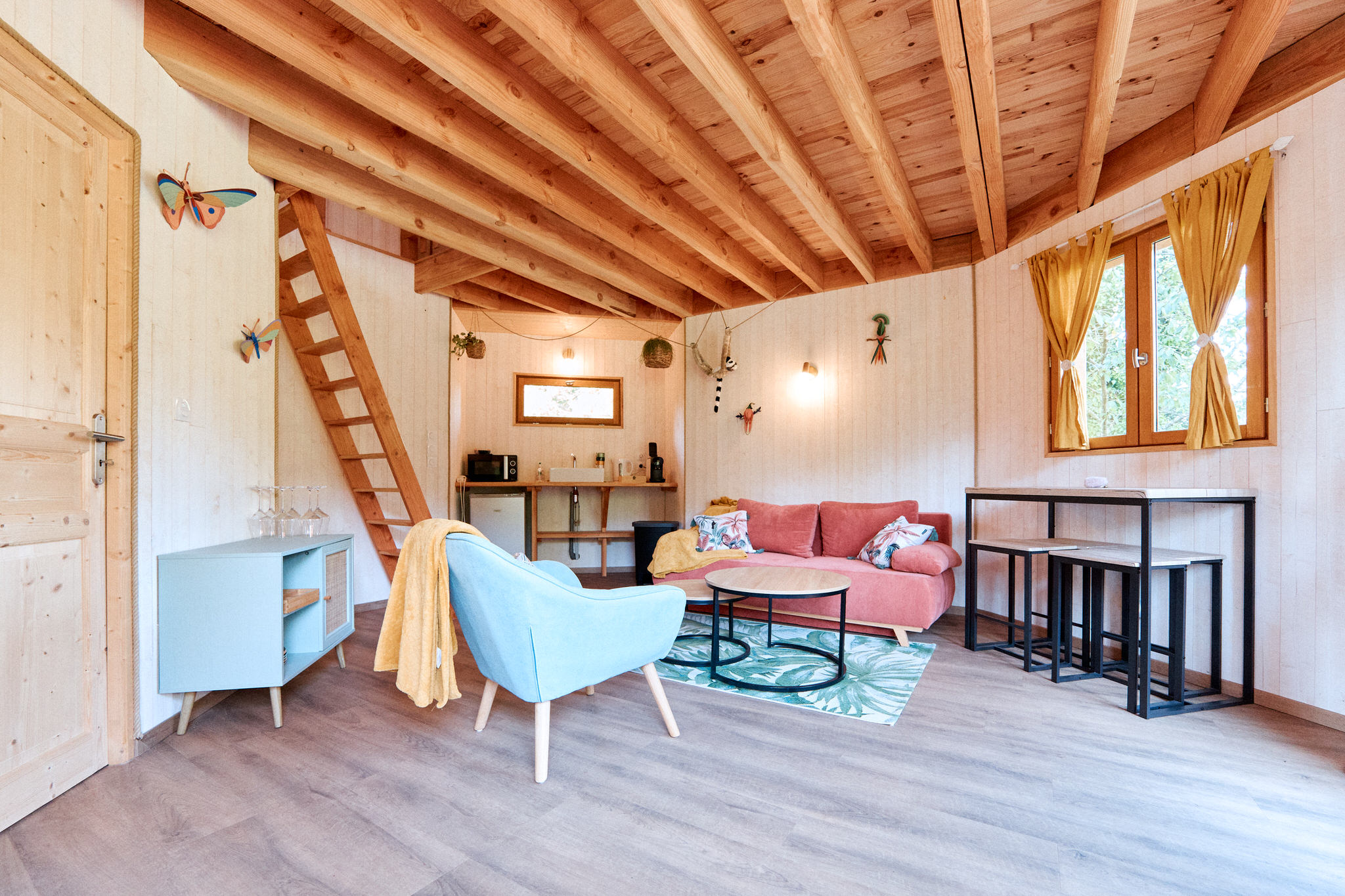 L'Observatoire & Spa : une cabane sur pilotis en Picardie à Roy-Boissy — détail architectural